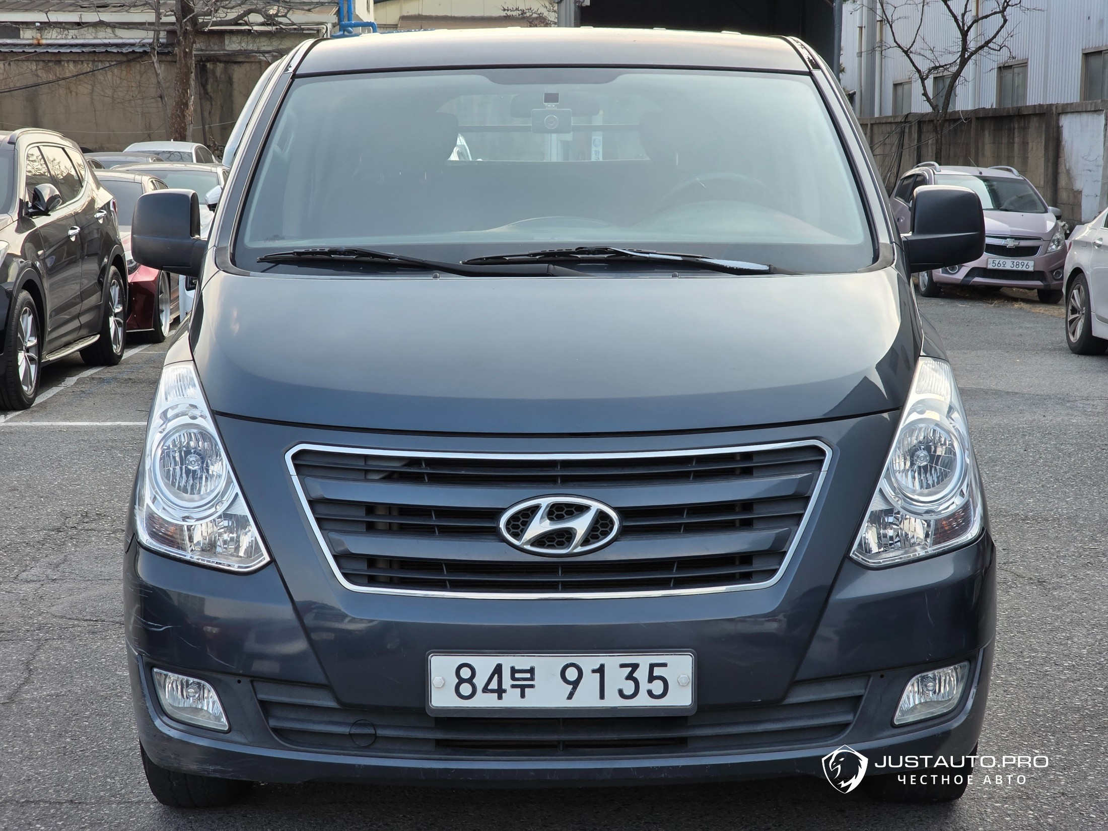 Автомобиль Hyundai Starex