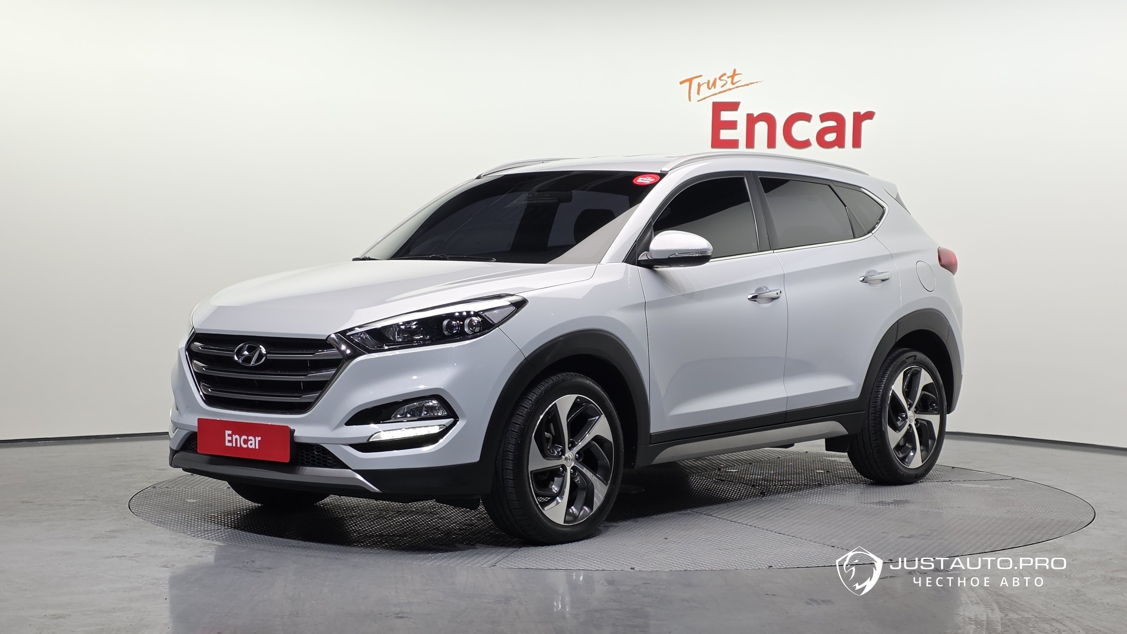 Автомобиль Hyundai Tucson