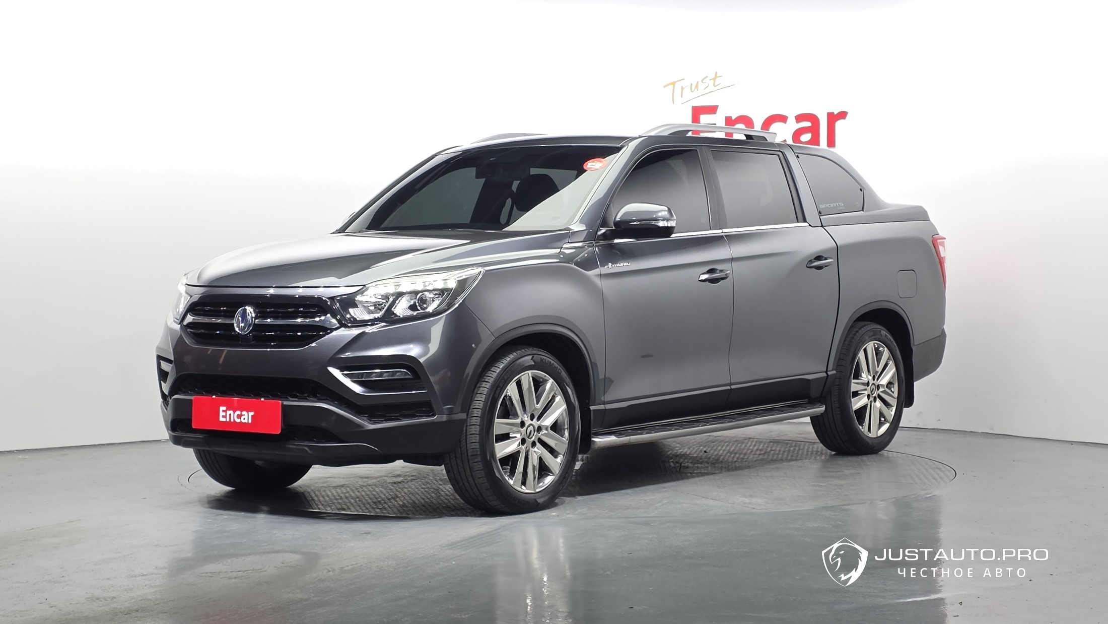 Автомобиль KG_Mobility_Ssangyong Rexton