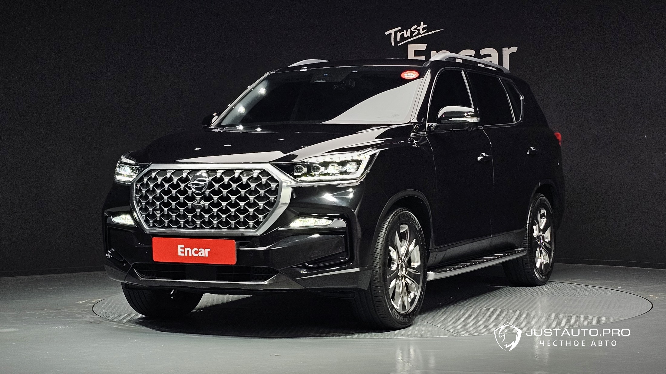 Автомобиль KG_Mobility_Ssangyong Rexton