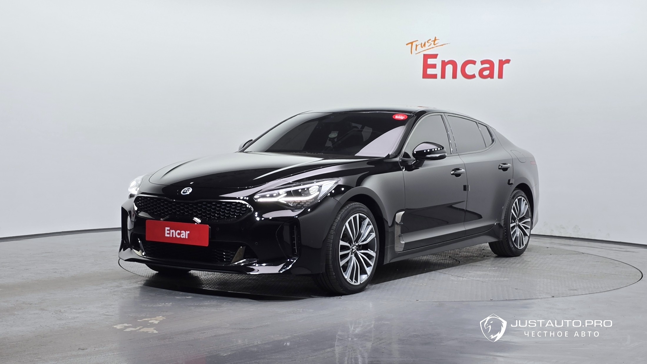 Автомобиль Kia Stinger