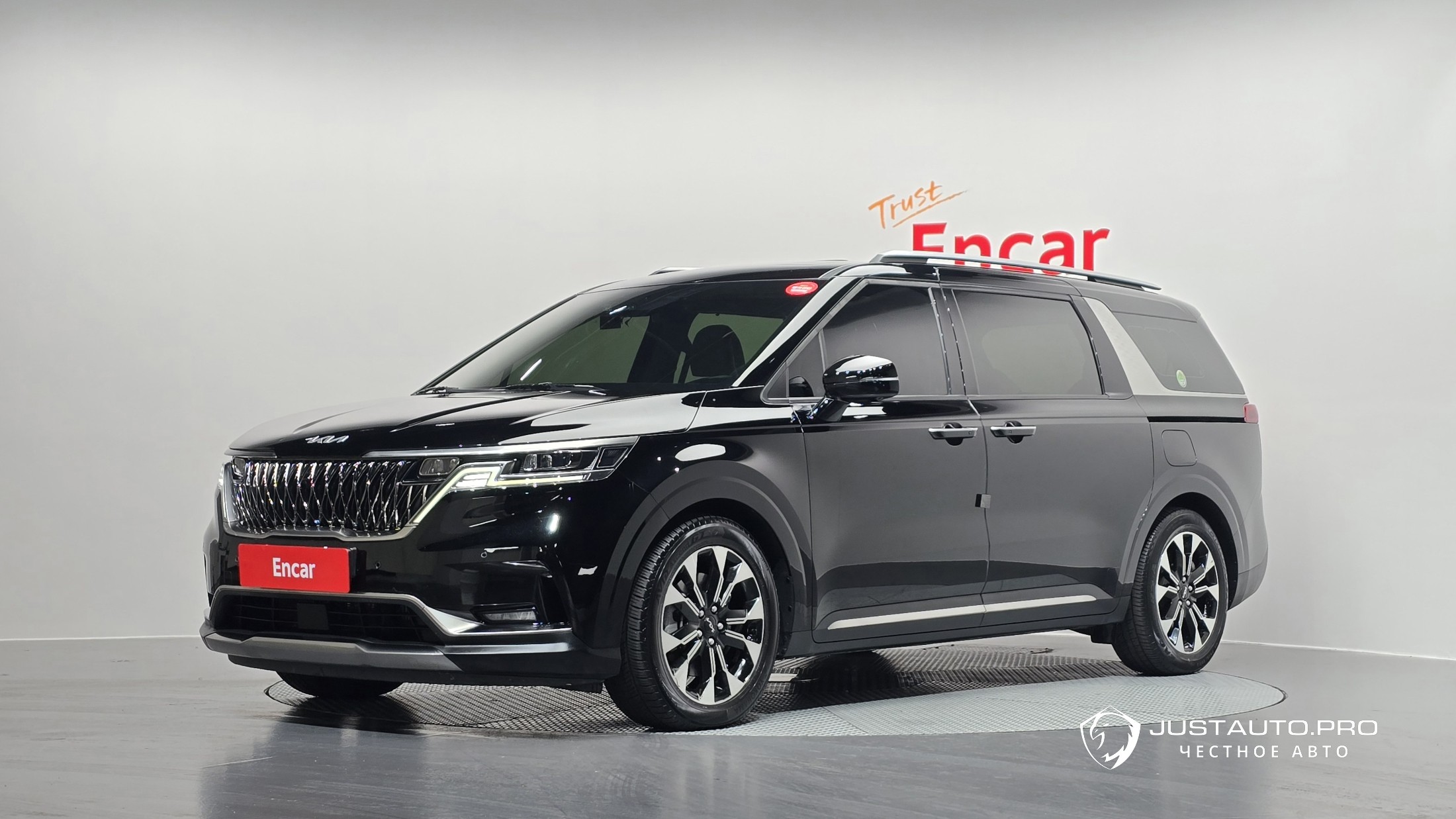 Автомобиль Kia Canival