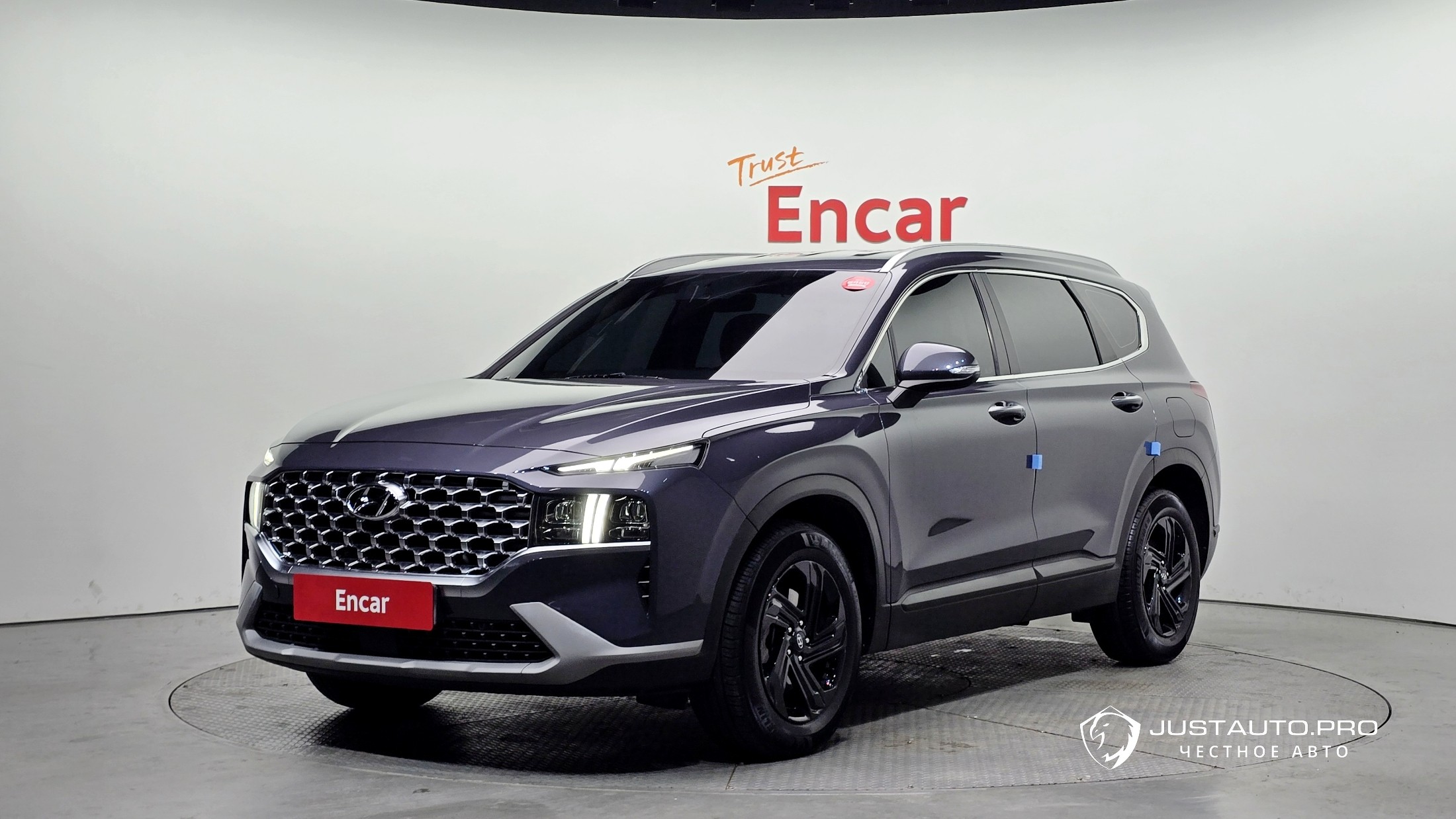 Автомобиль Hyundai Santafe