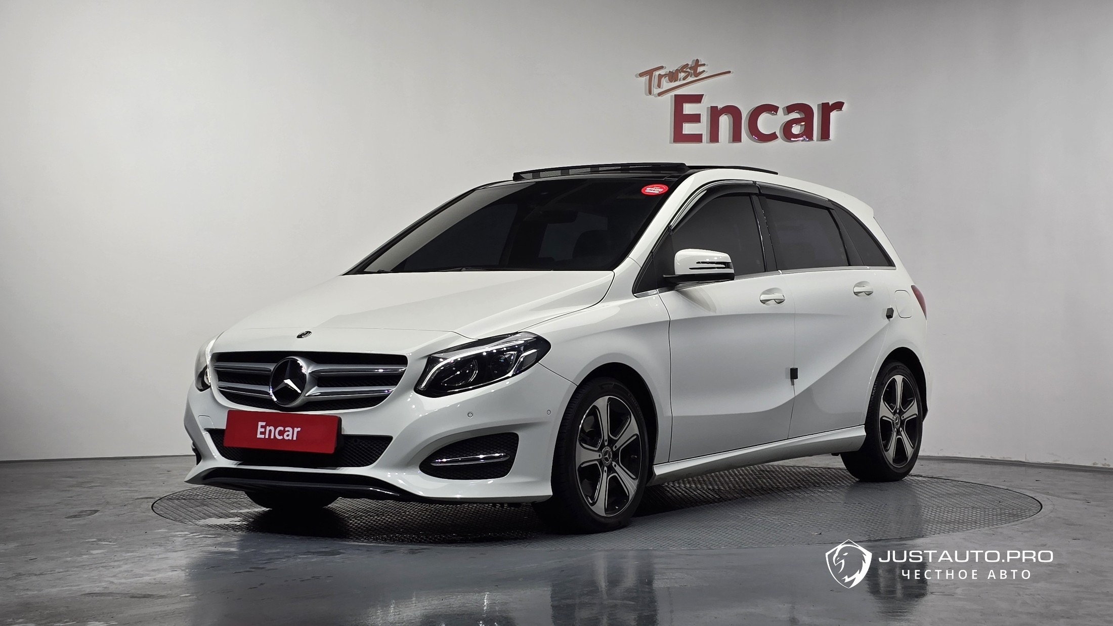 Автомобиль Mercedes-Benz B-Class