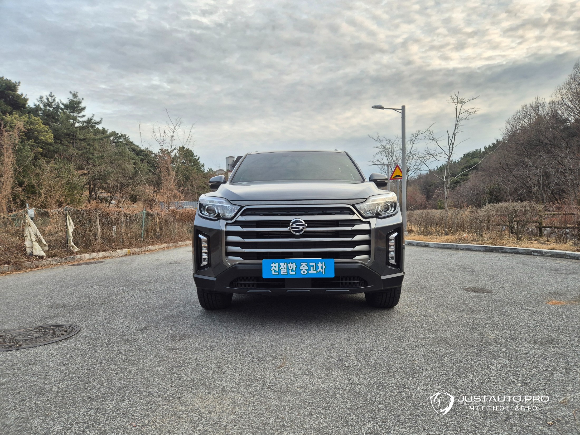 Автомобиль KG_Mobility_Ssangyong Rexton