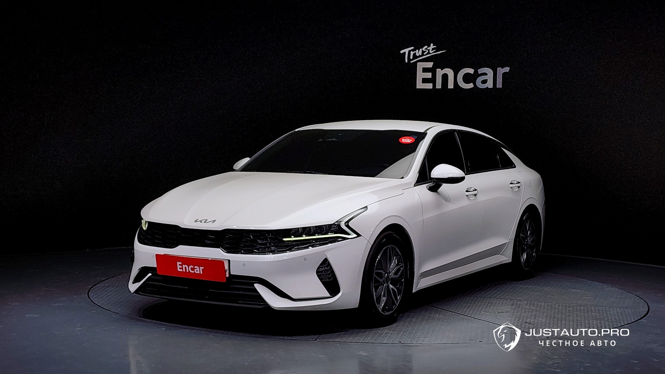 Автомобиль Kia K5