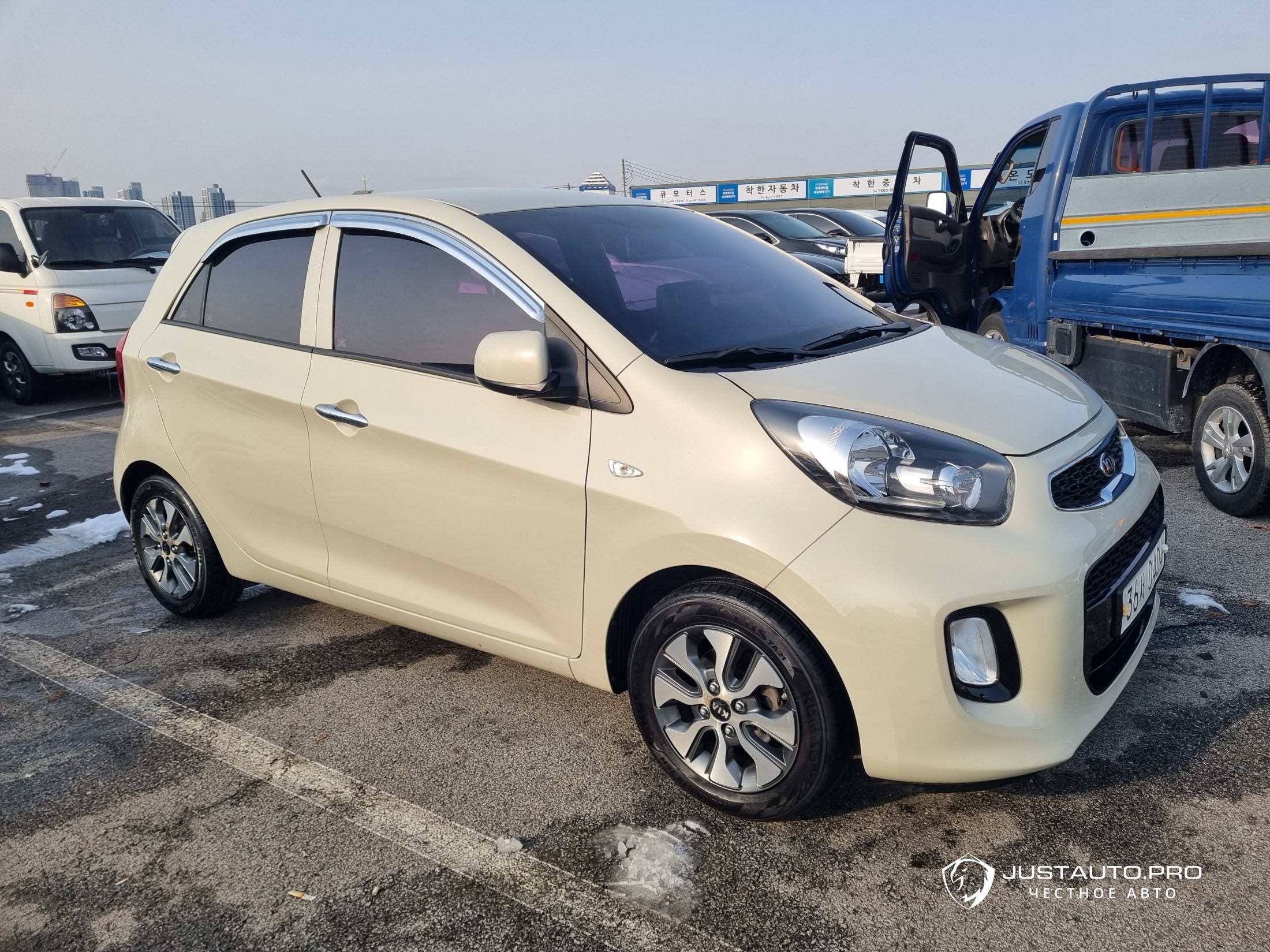 Автомобиль Kia morning