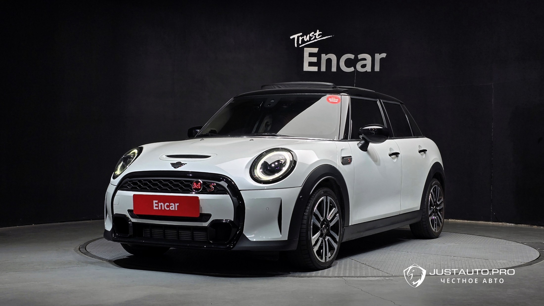 Автомобиль Mini Cooper