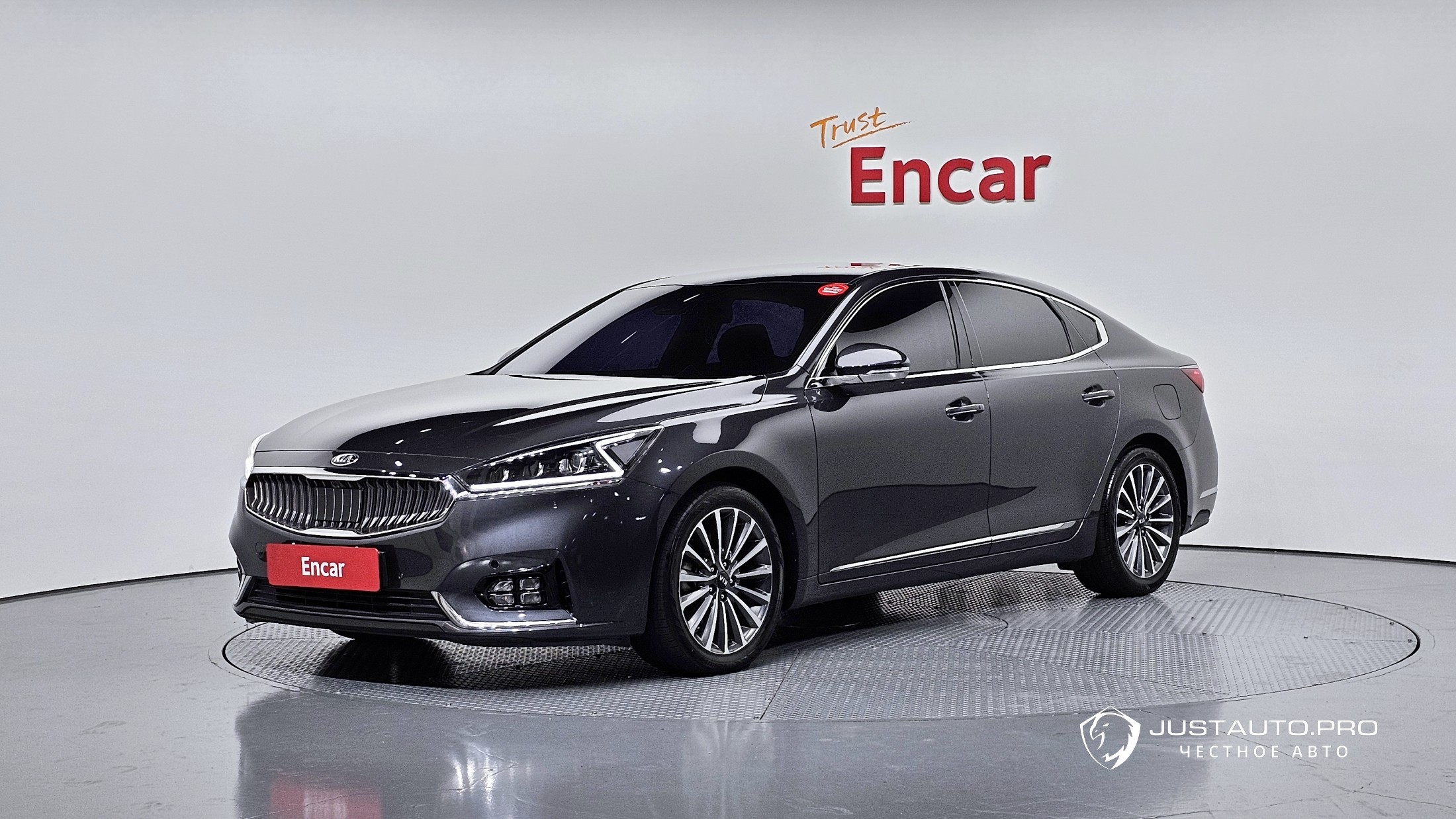 Автомобиль Kia K7