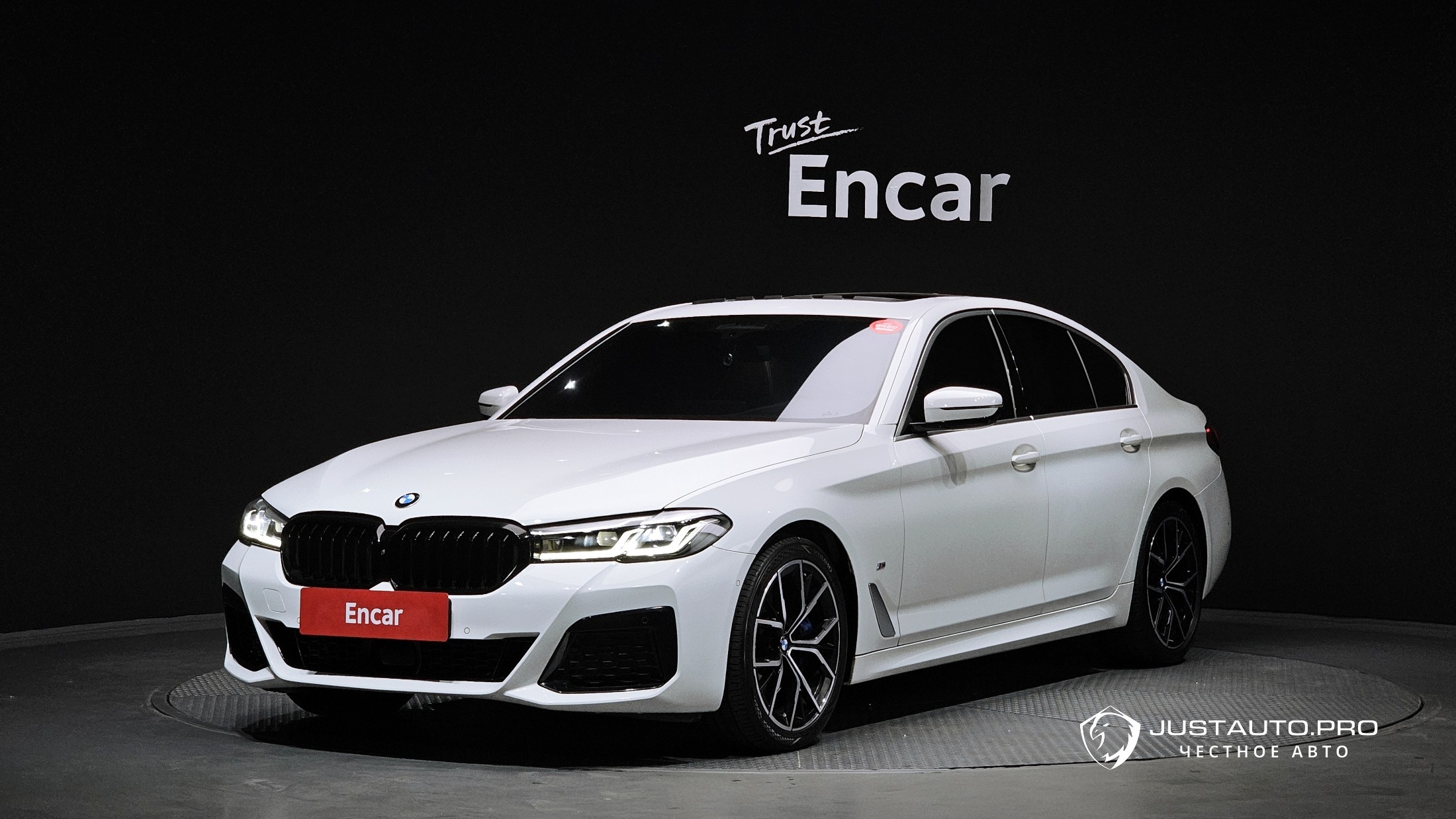 Автомобиль BMW 5-Series
