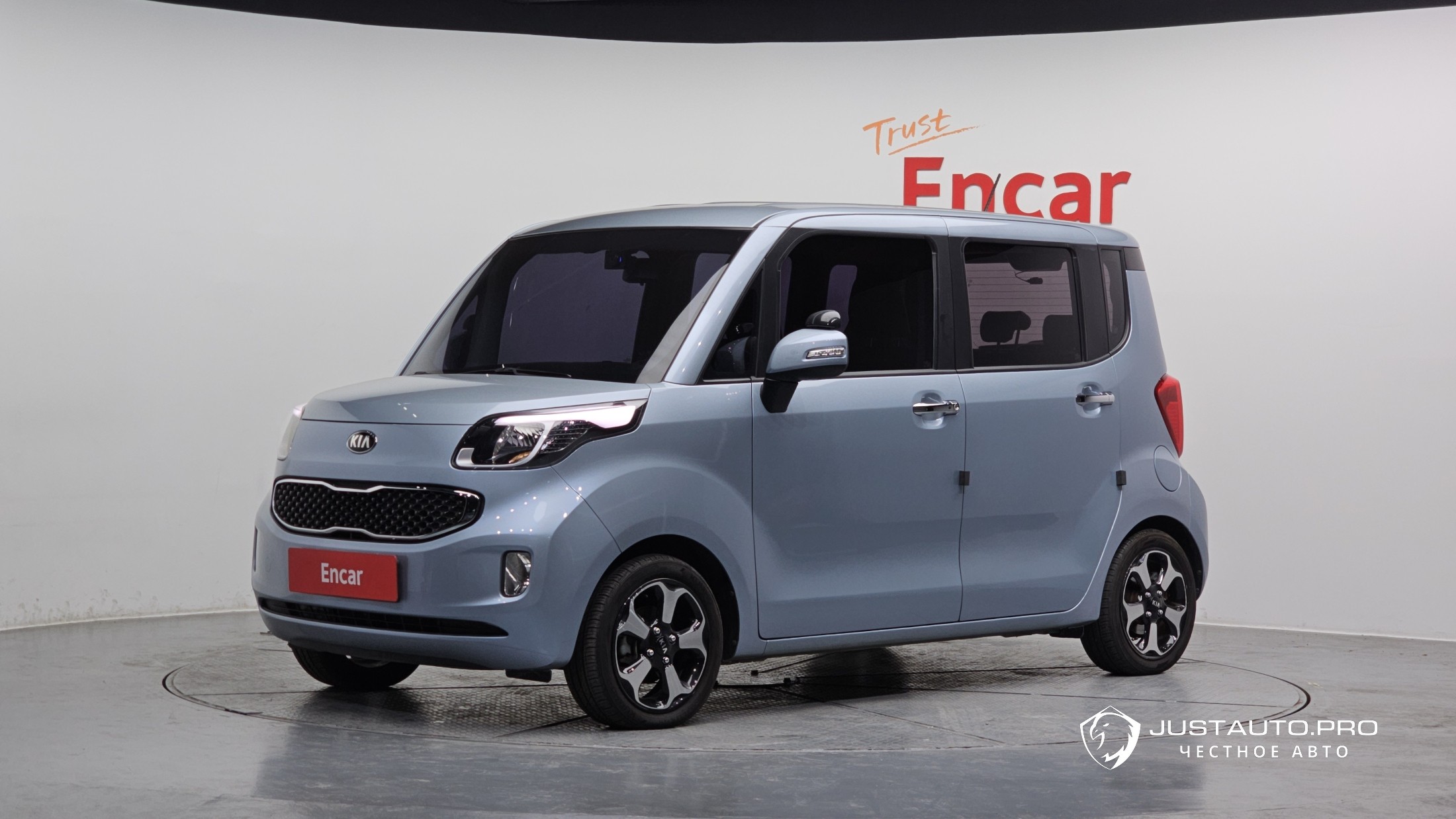 Автомобиль Kia RAY