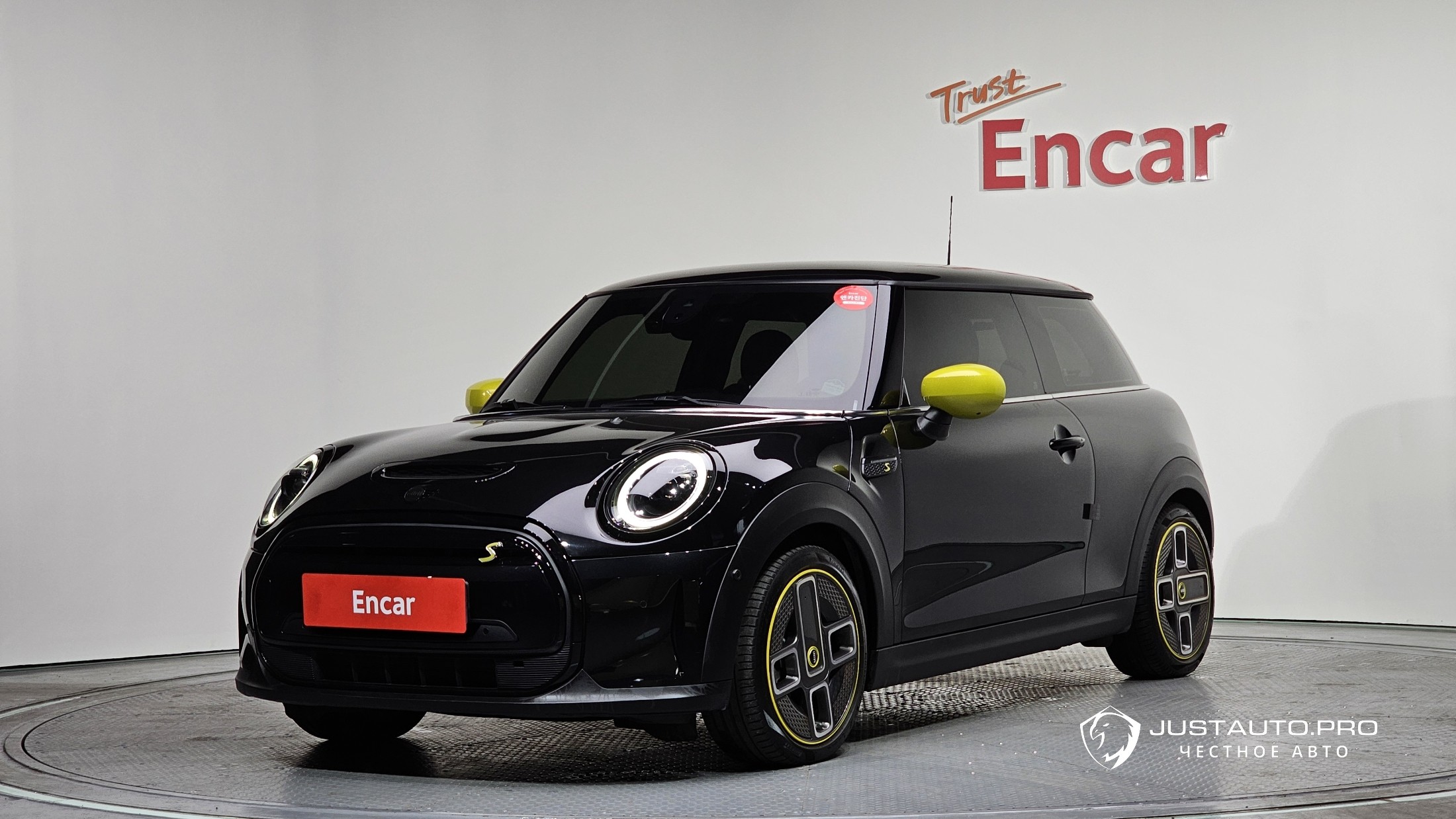 Автомобиль Mini Cooper