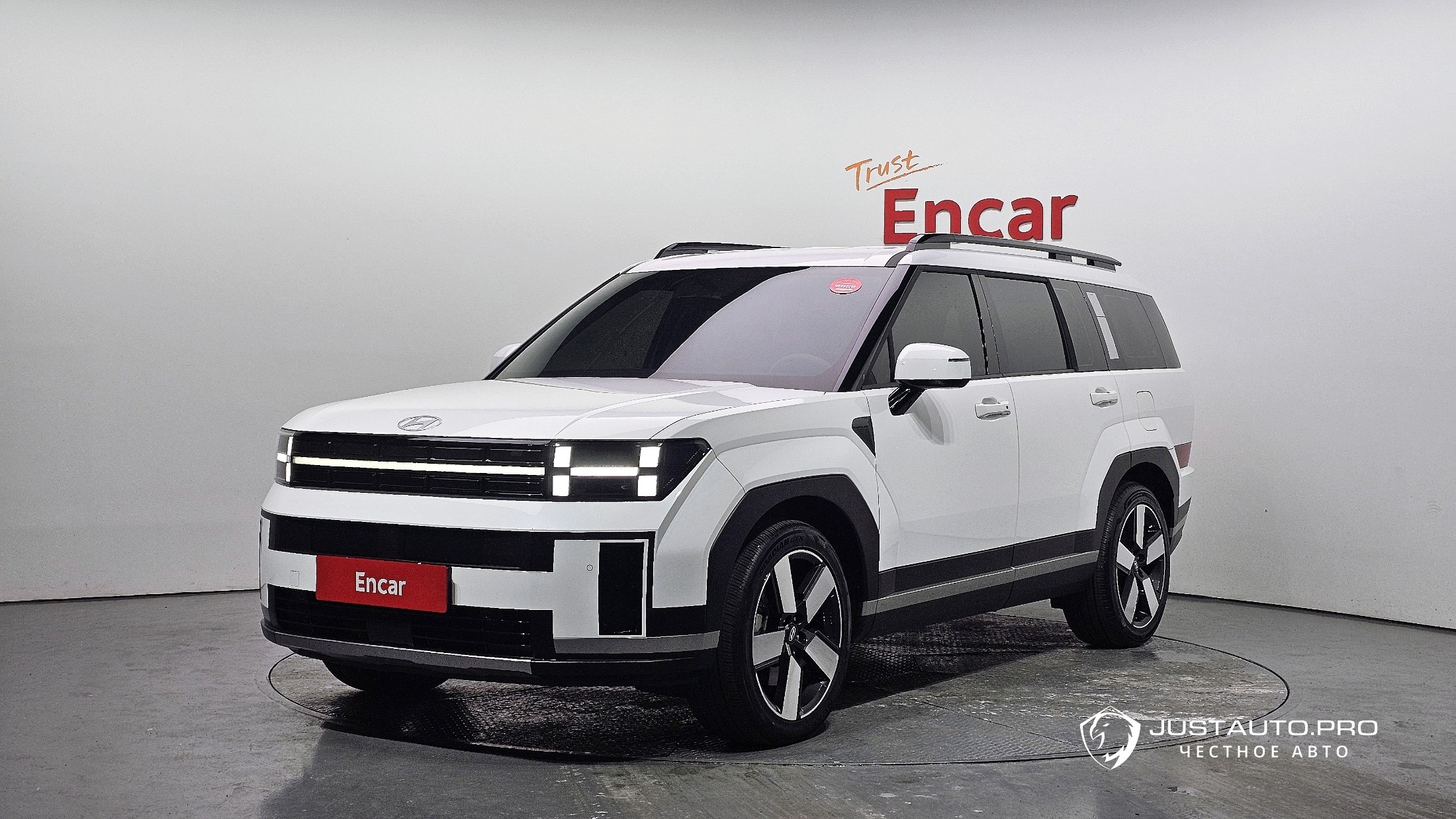 Автомобиль Hyundai Santafe