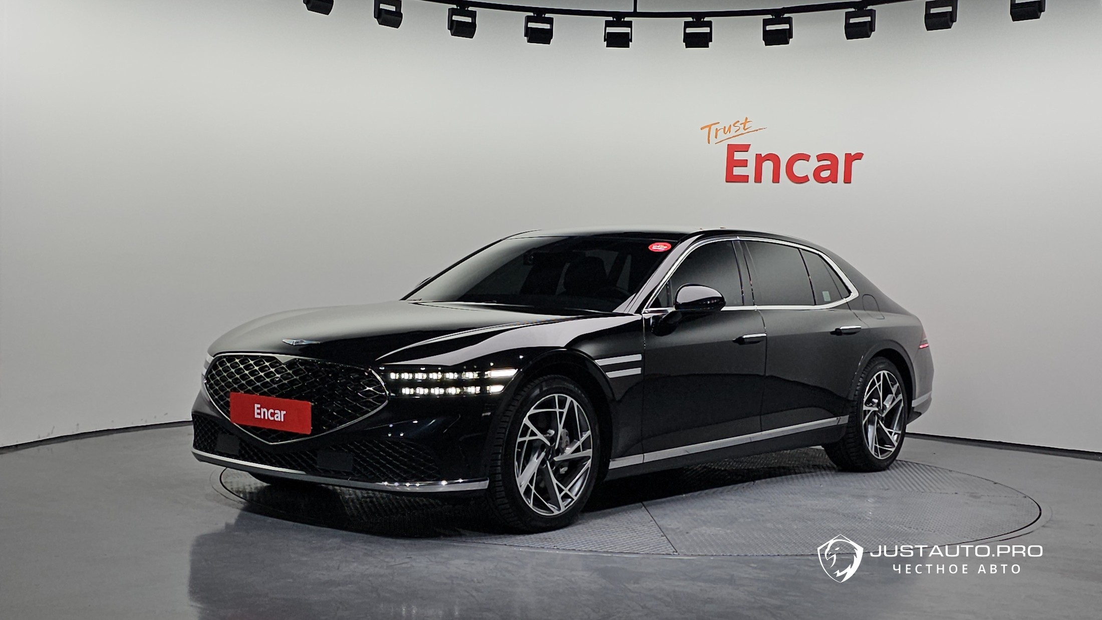 Автомобиль Genesis G90