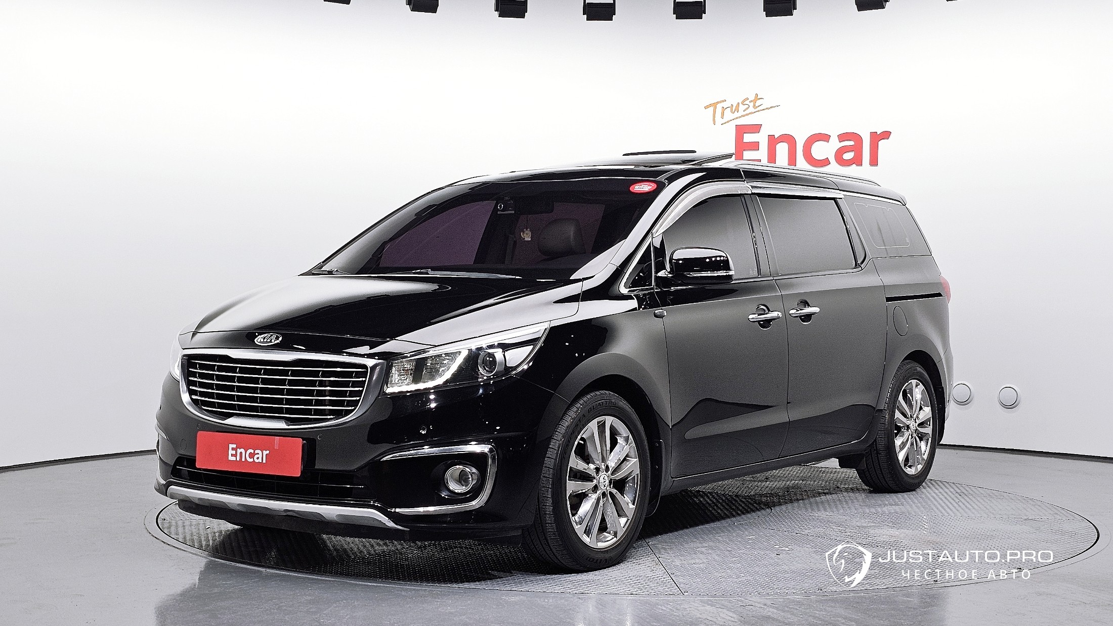 Автомобиль Kia Canival