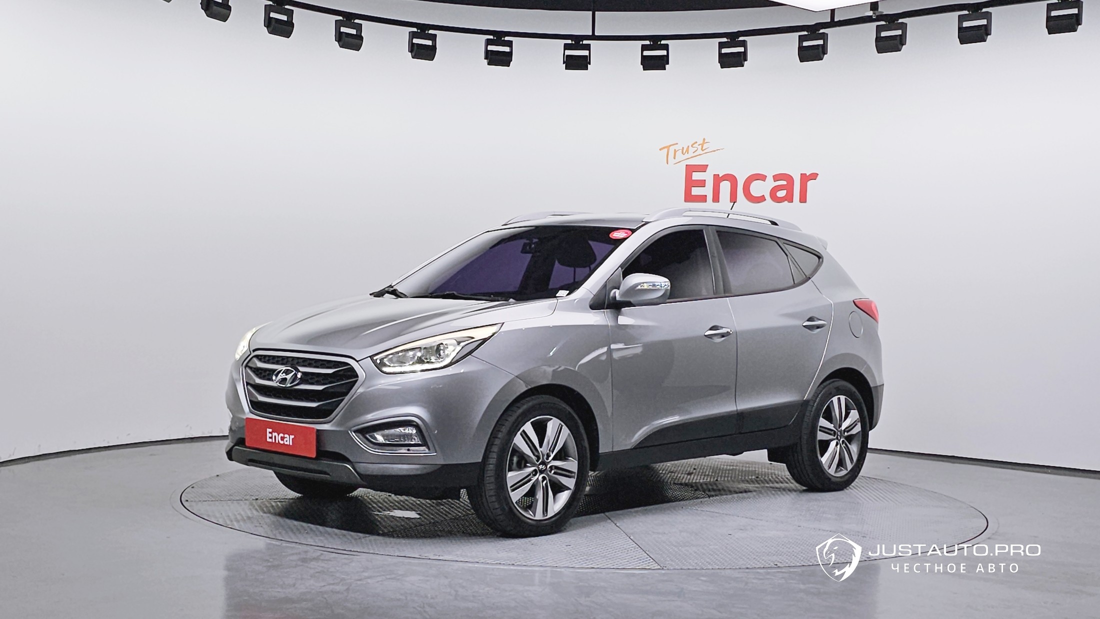 Автомобиль Hyundai Tucson