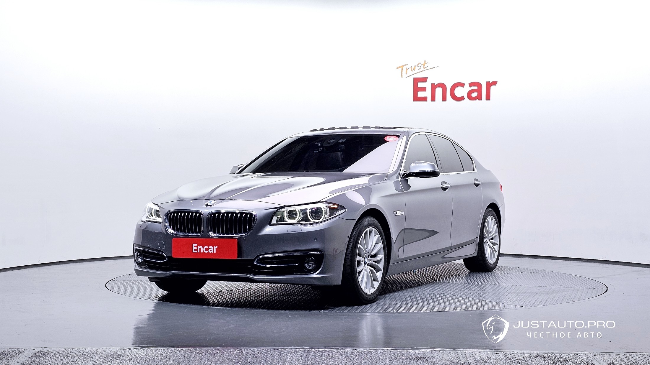 Автомобиль BMW 5-Series