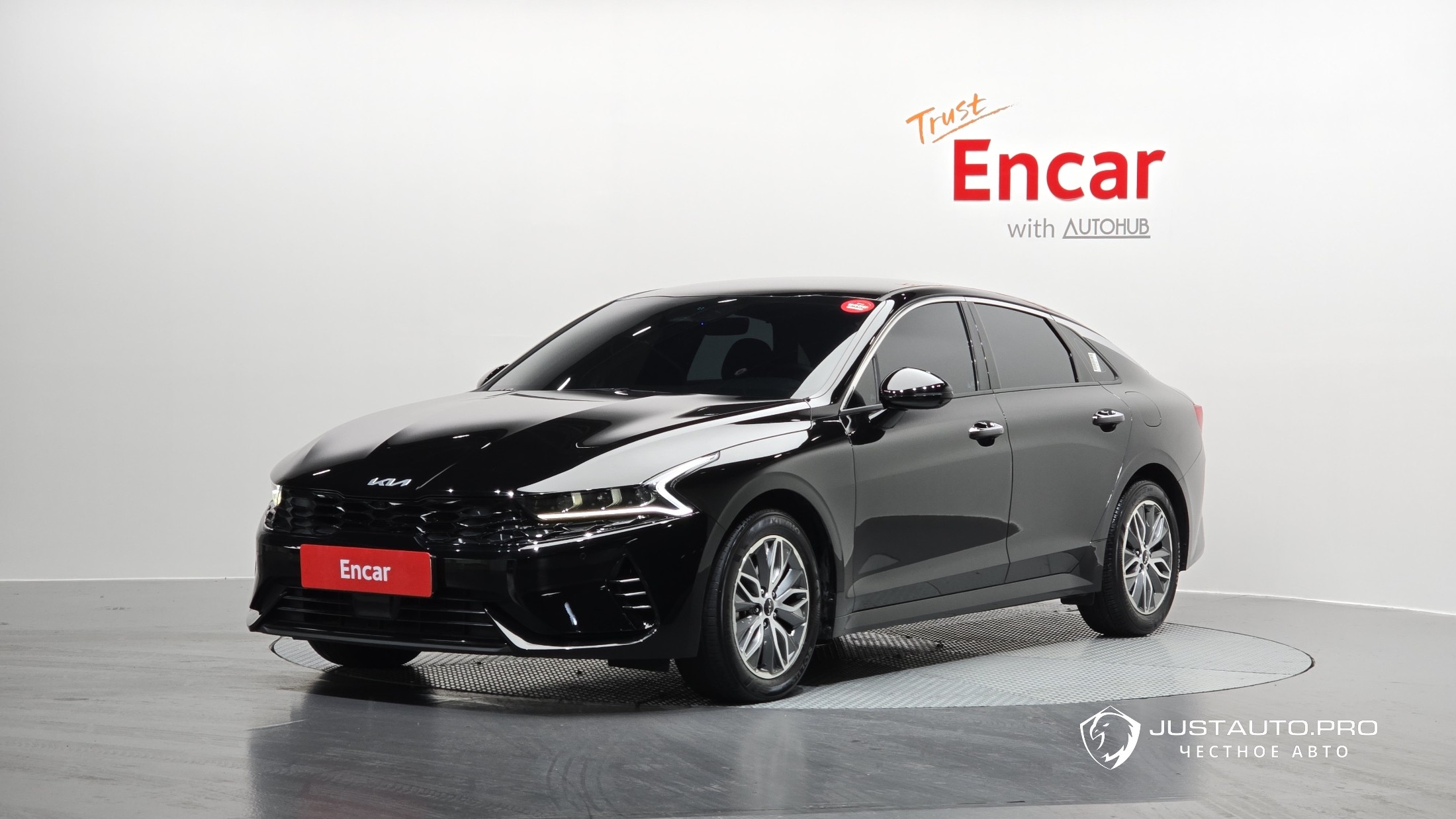 Автомобиль Kia K5