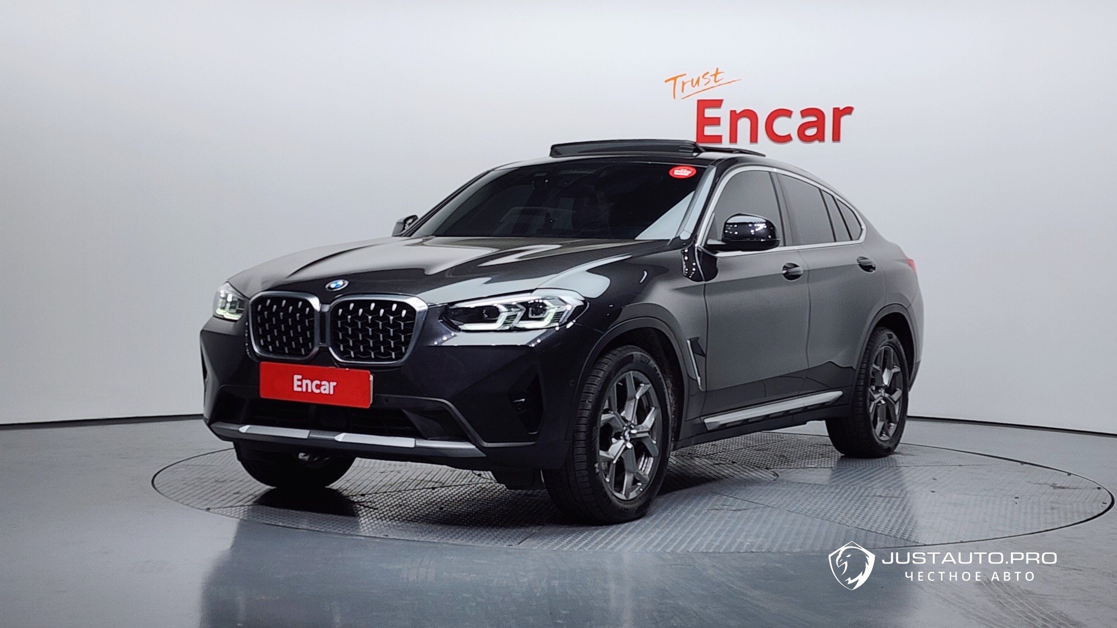 Автомобиль BMW X4