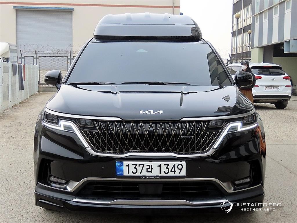 Автомобиль Kia Canival