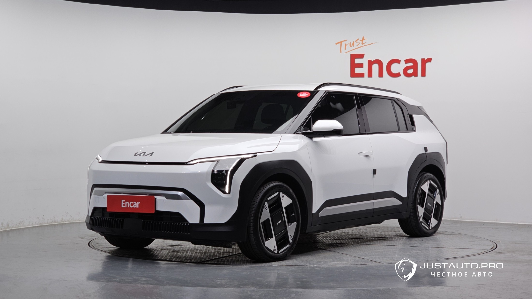 Автомобиль Kia EV3
