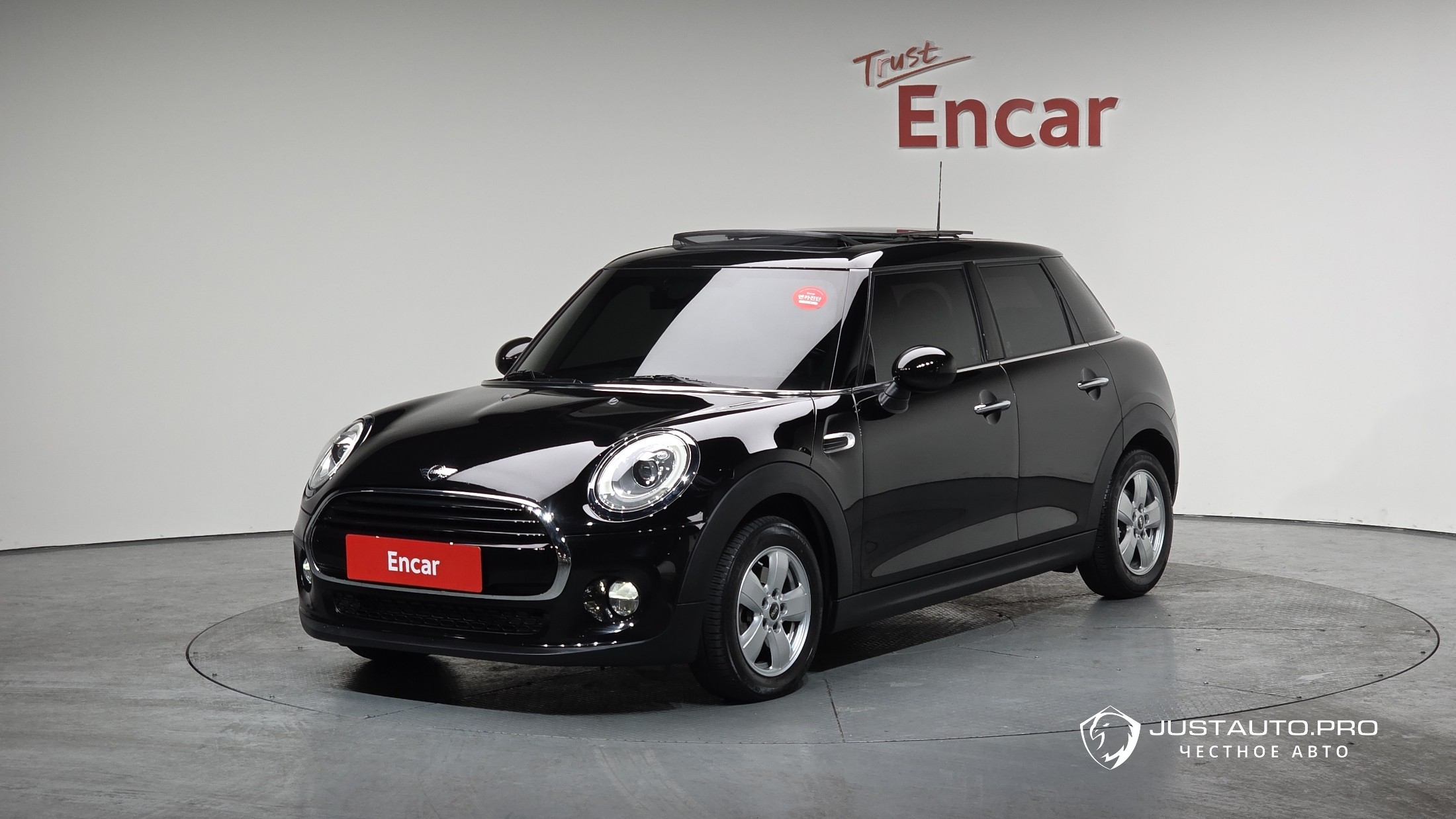 Автомобиль Mini Cooper