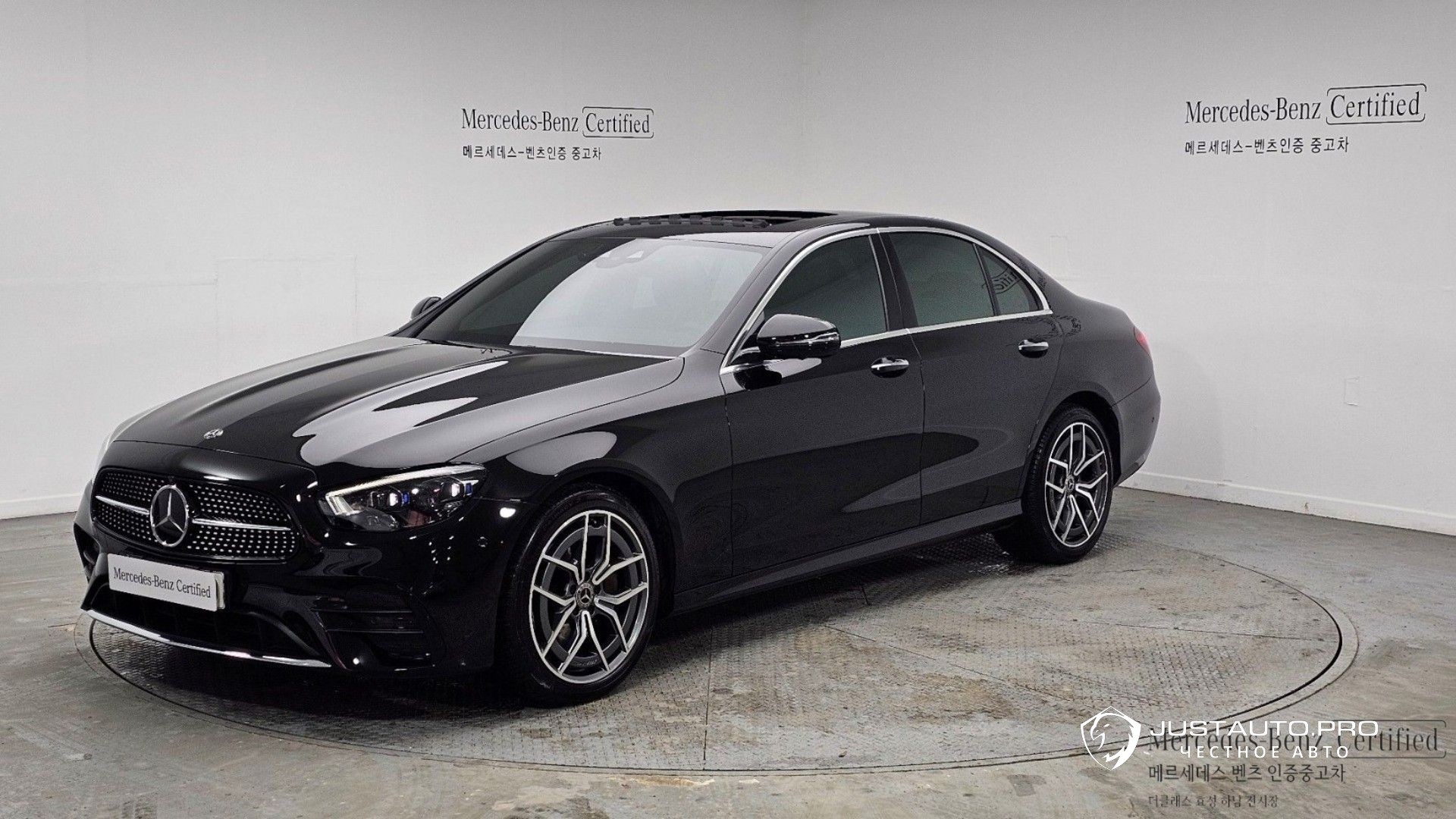 Автомобиль Mercedes-Benz E-Class