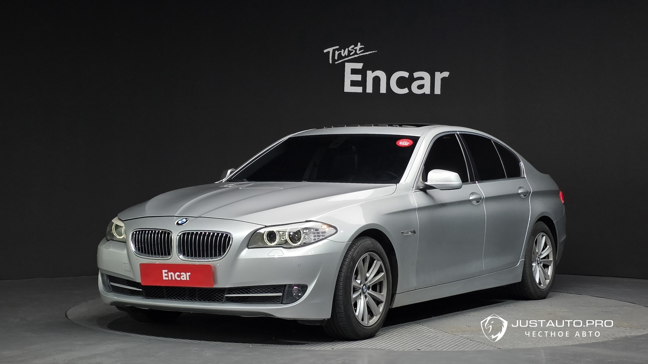 Автомобиль BMW 5-Series