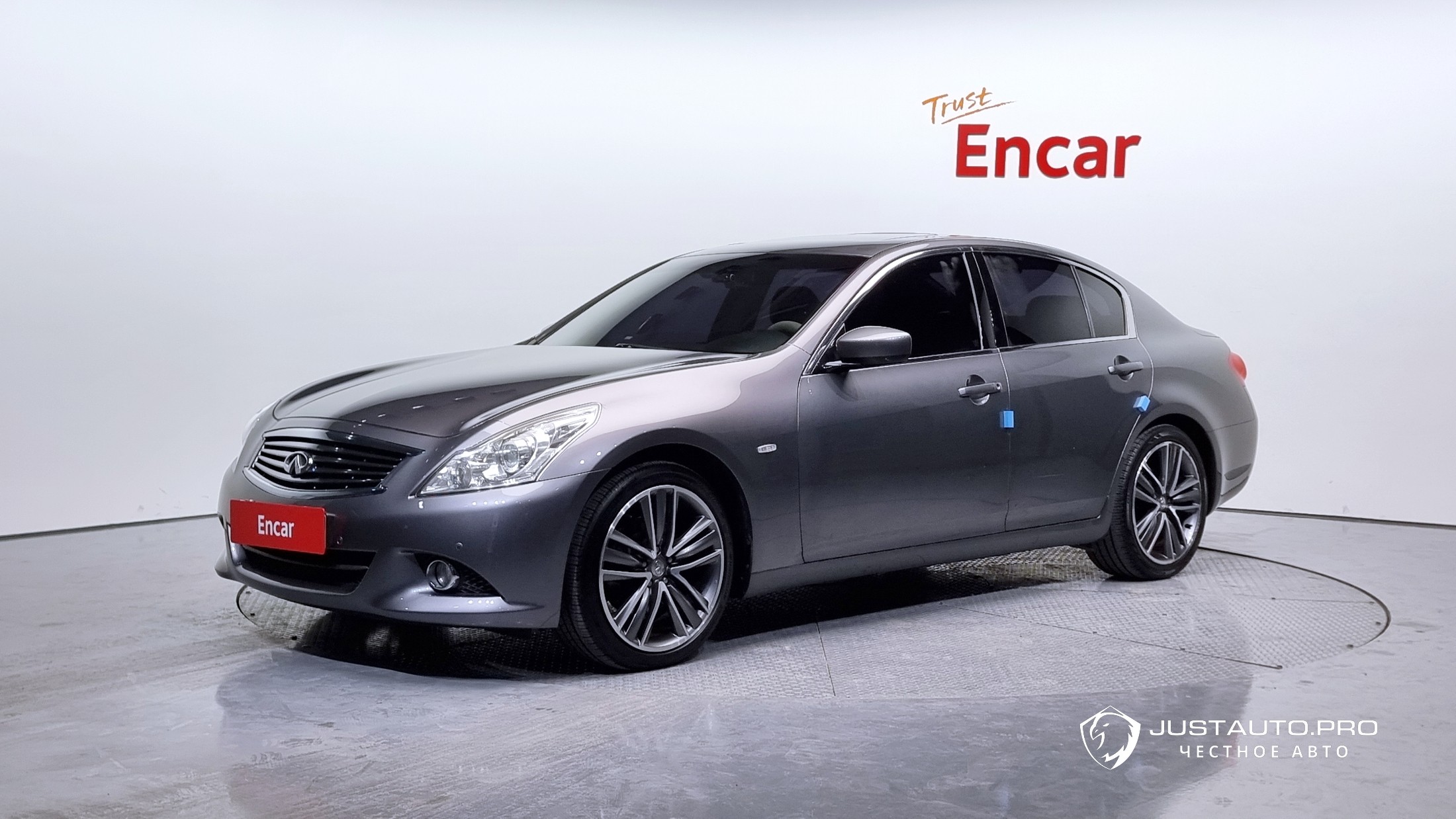 Автомобиль Infiniti G