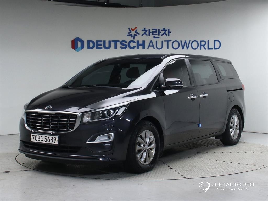 Автомобиль Kia Canival