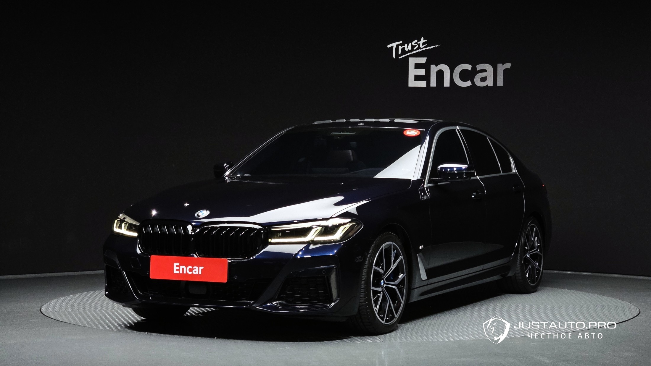 Автомобиль BMW 5-Series