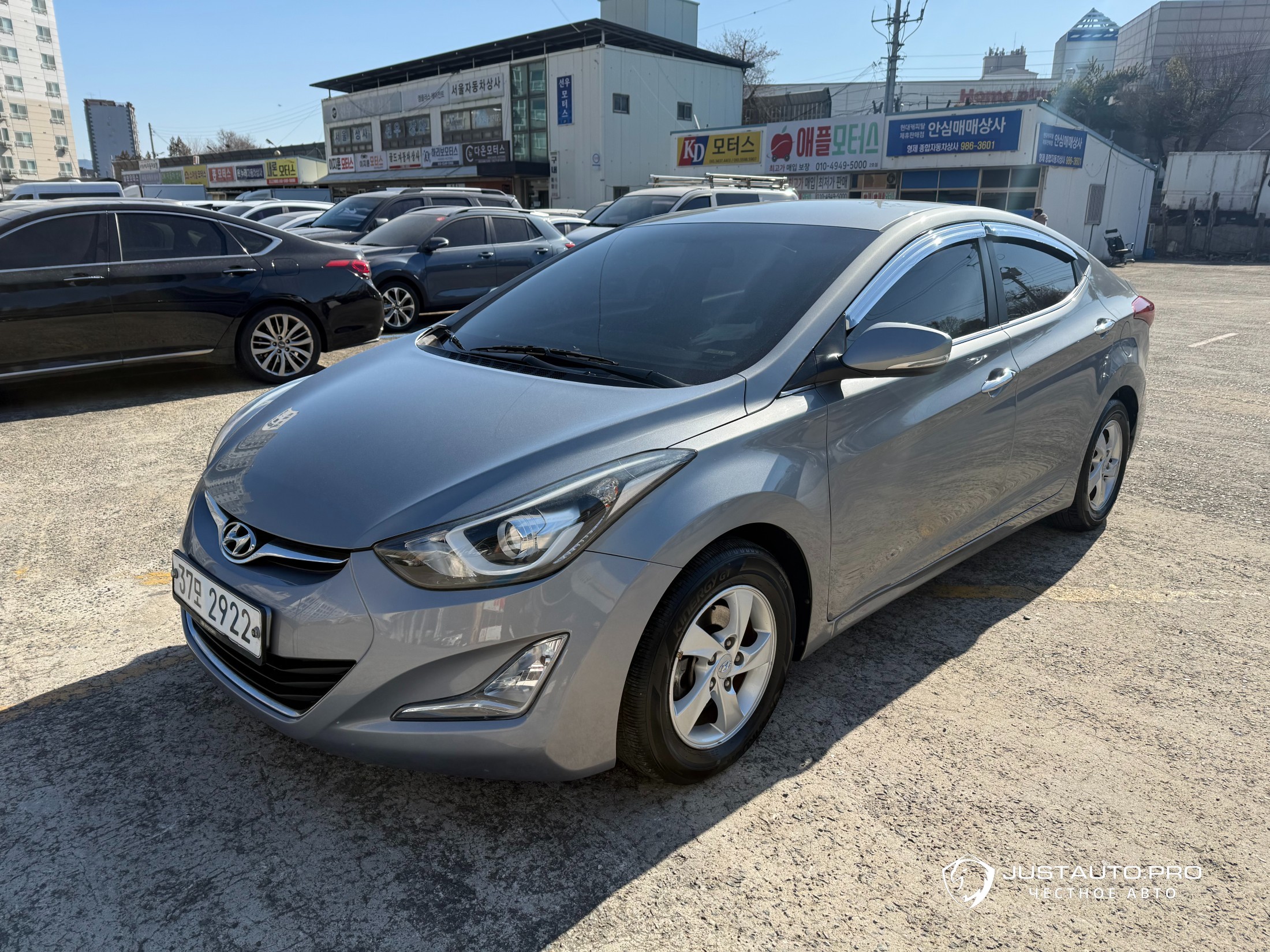 Автомобиль Hyundai AVANTE