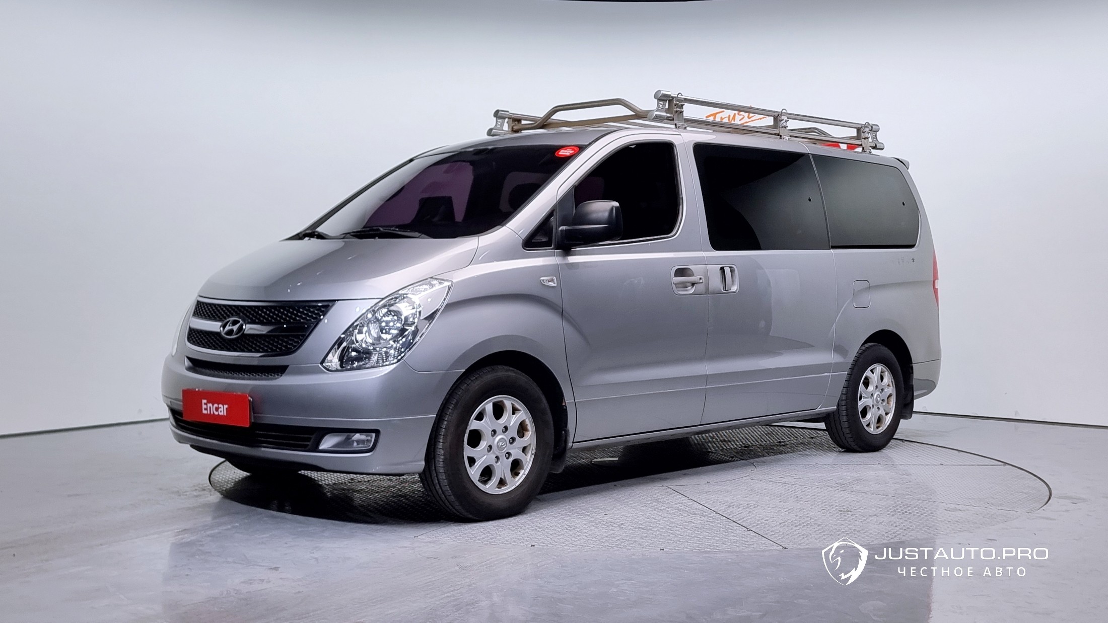 Автомобиль Hyundai Starex