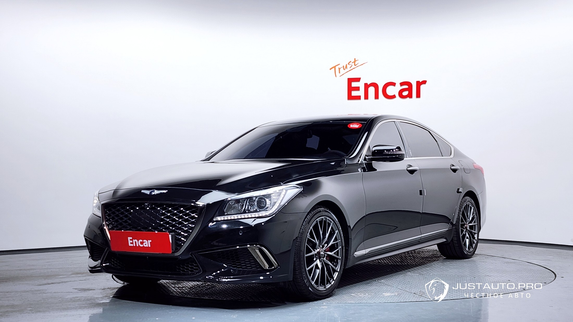 Автомобиль Hyundai Genesis