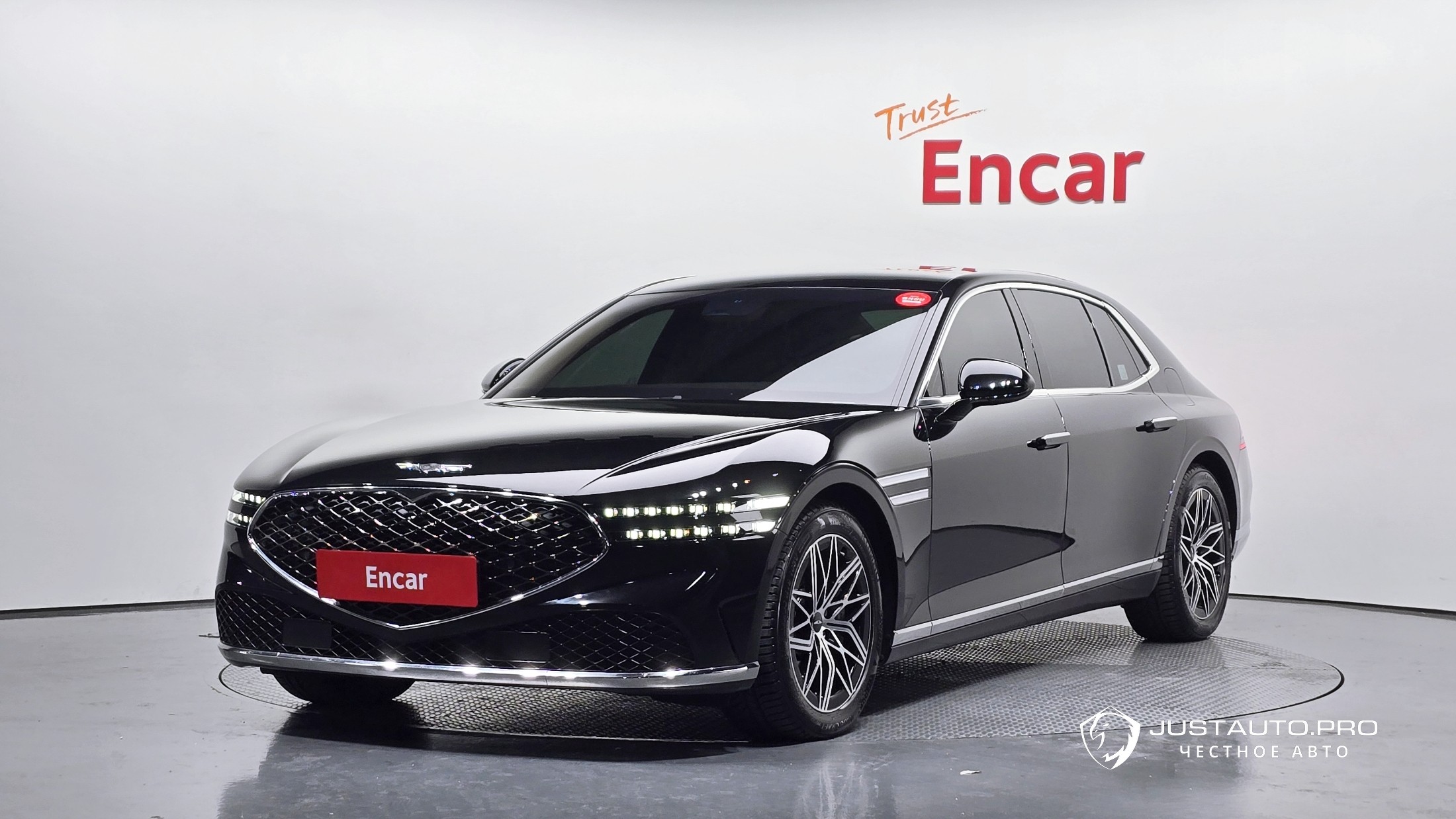 Автомобиль Genesis G90