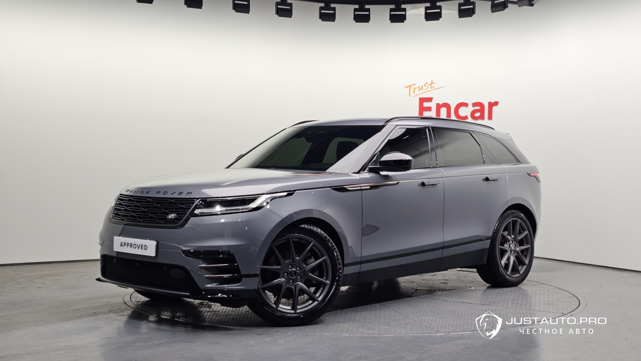 Автомобиль Land Rover Range Rover Velar