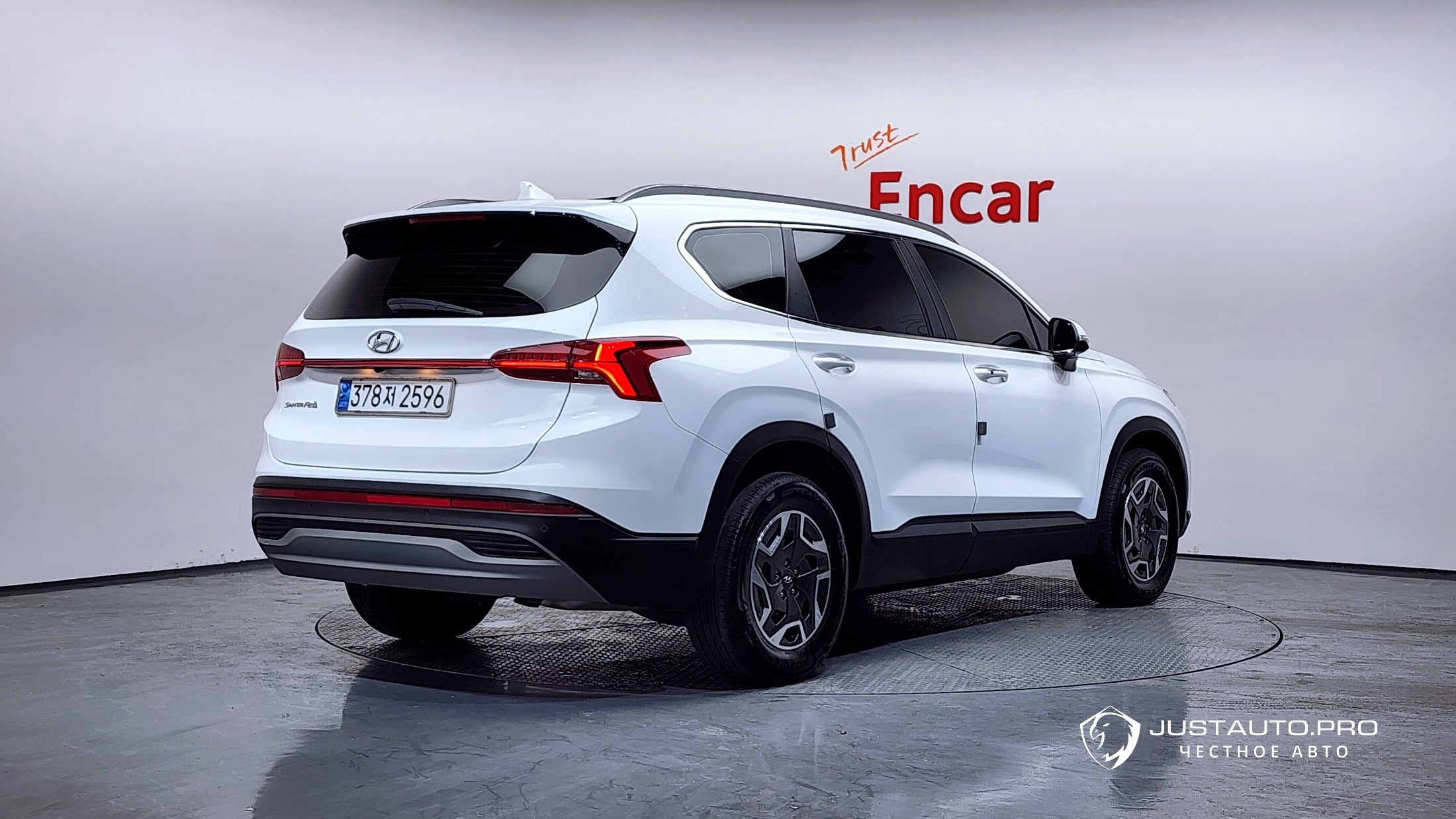 Автомобиль Hyundai Santafe