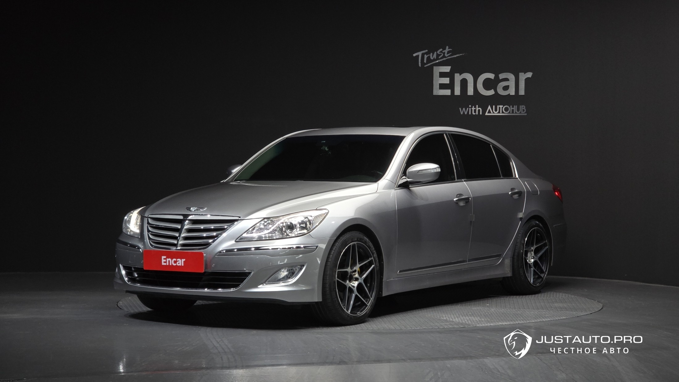 Автомобиль Hyundai Genesis