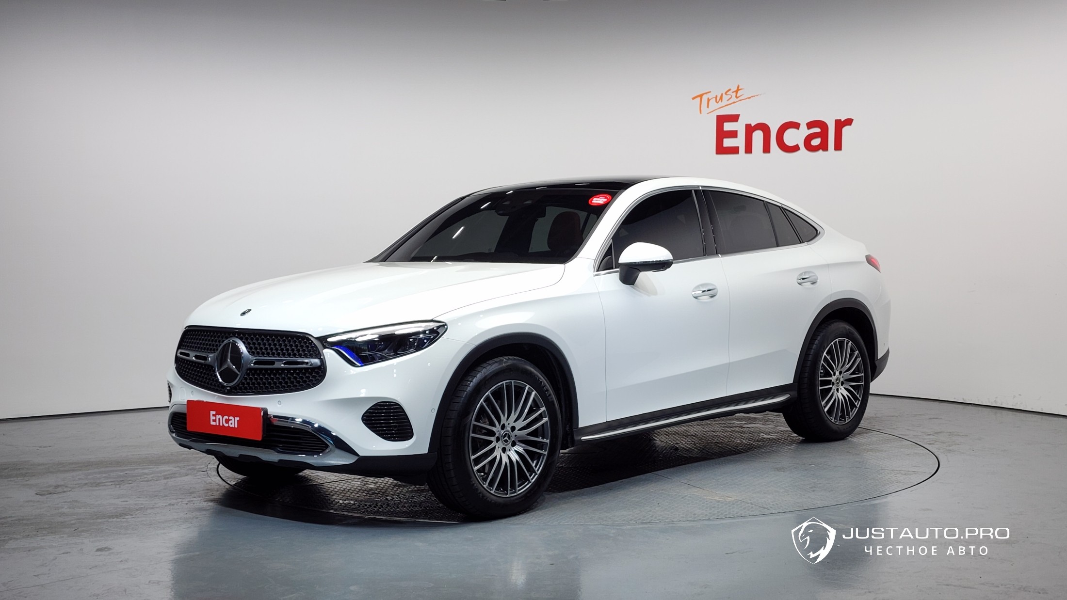 Автомобиль Mercedes-Benz GLC-Class