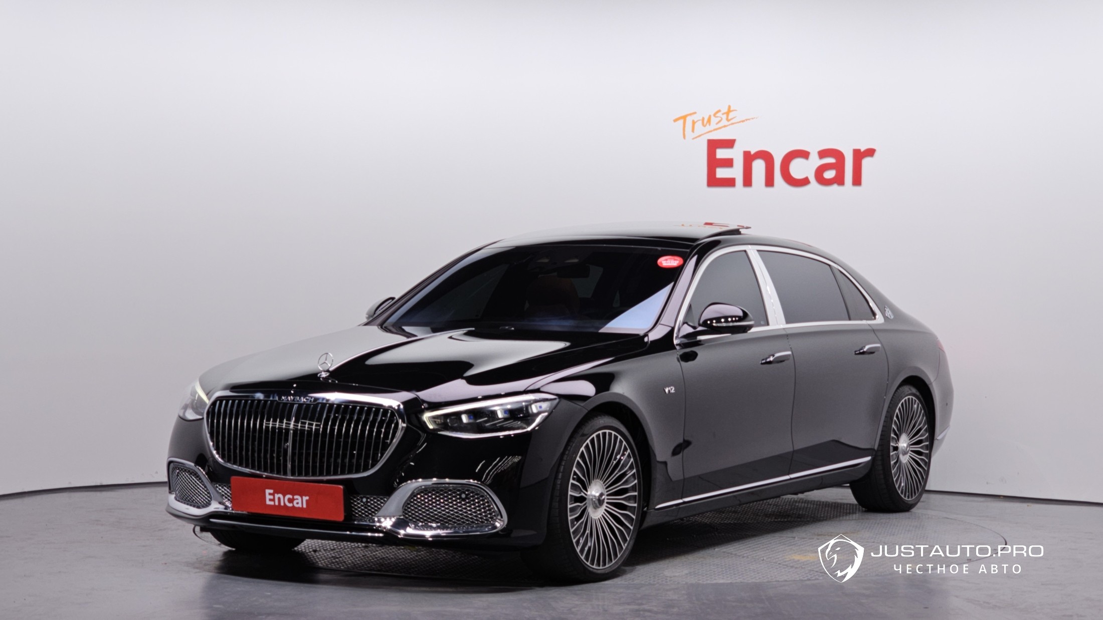 Автомобиль Mercedes-Benz S-Class