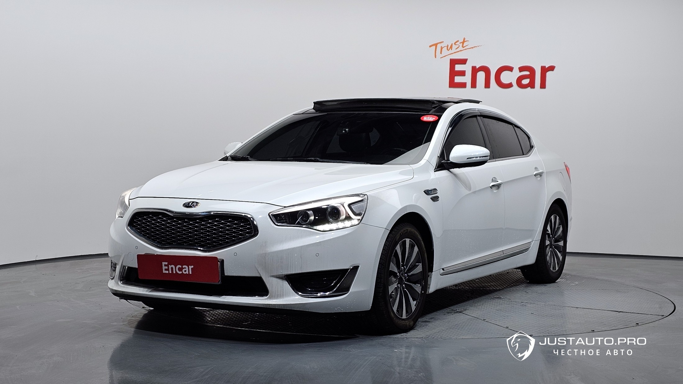 Автомобиль Kia K7