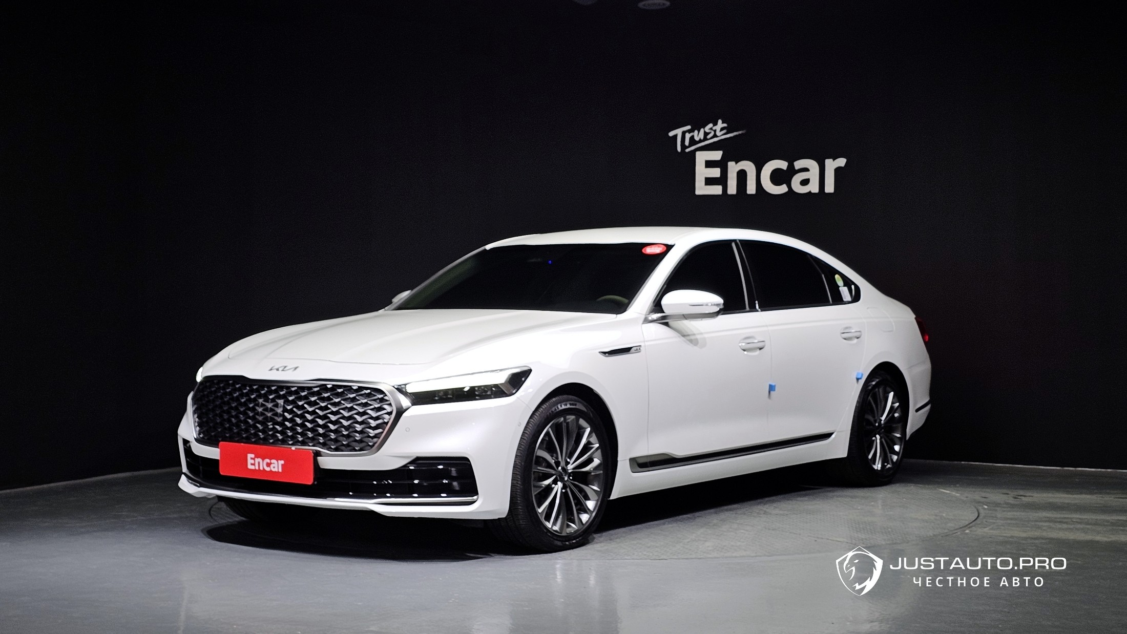 Автомобиль Kia K9