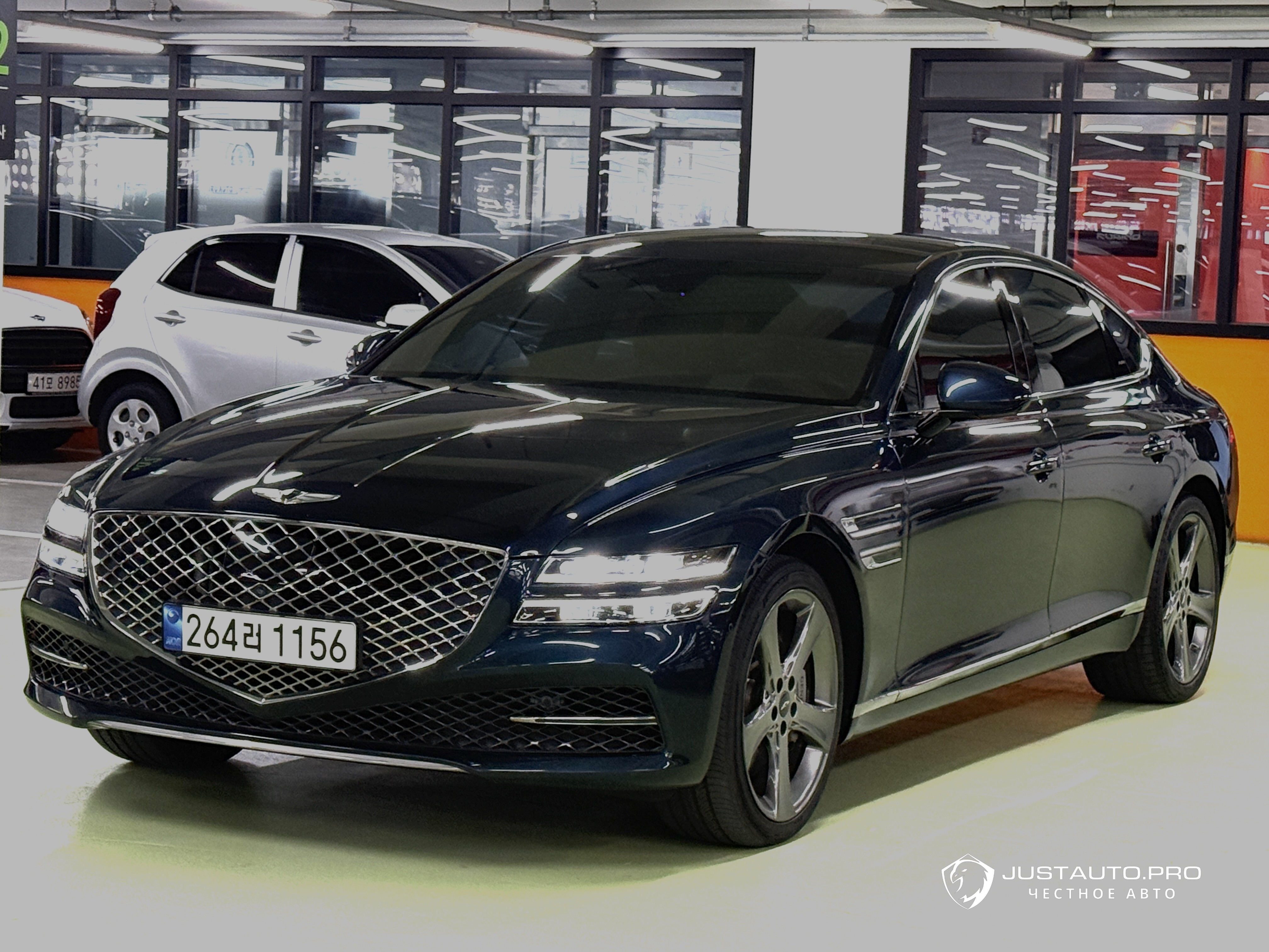 Автомобиль Genesis G80