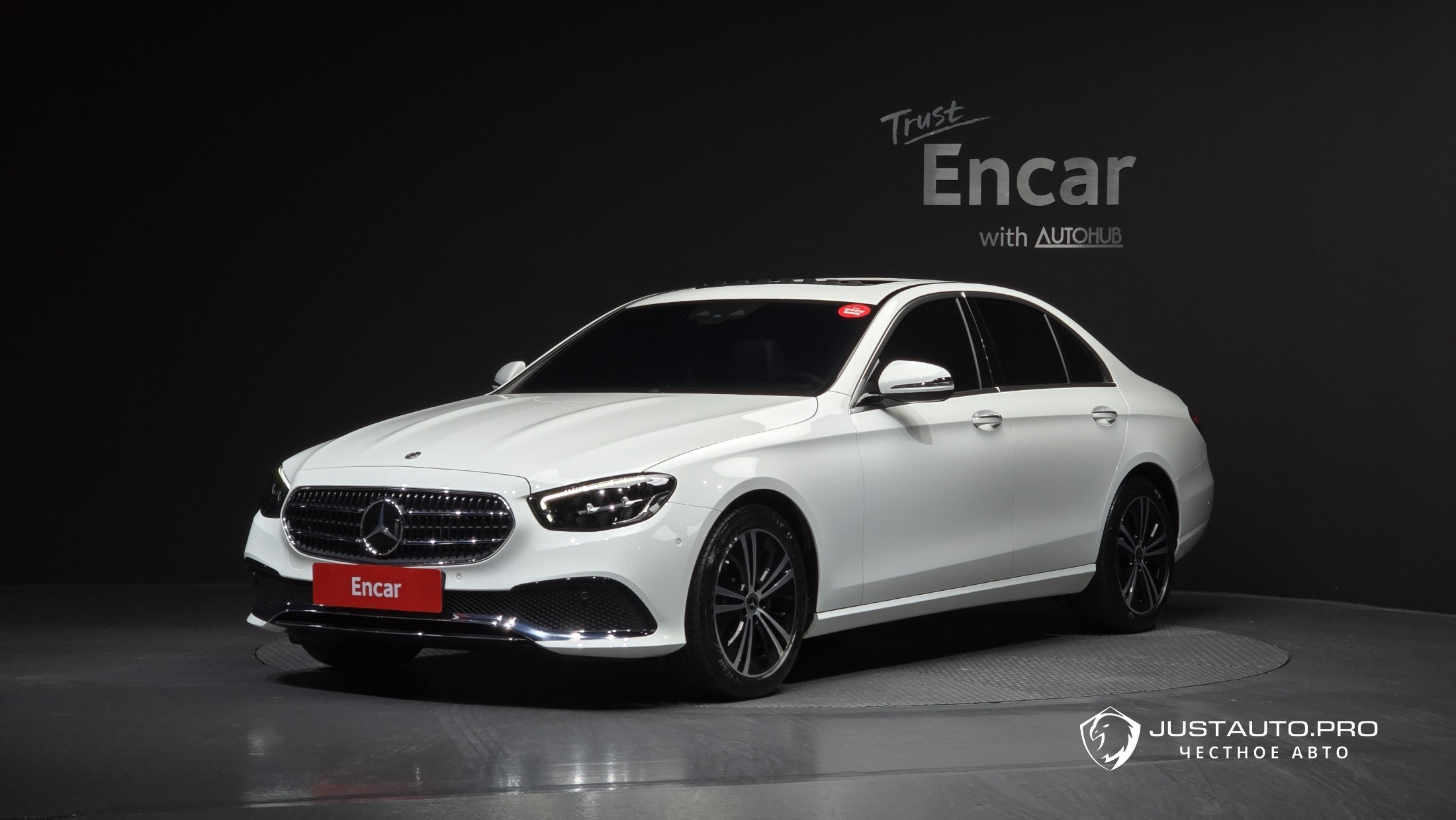 Автомобиль Mercedes-Benz E-Class