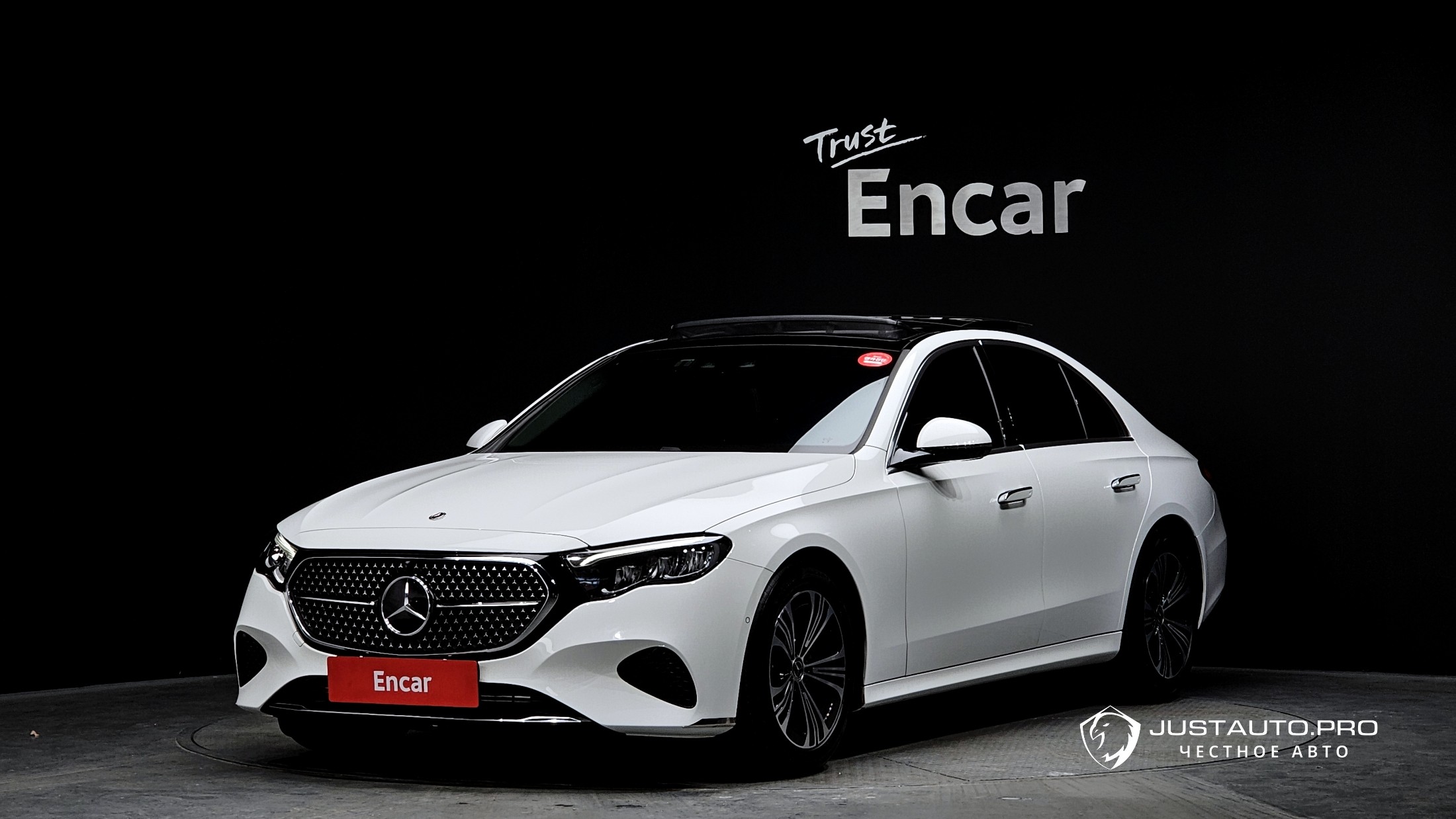 Автомобиль Mercedes-Benz E-Class