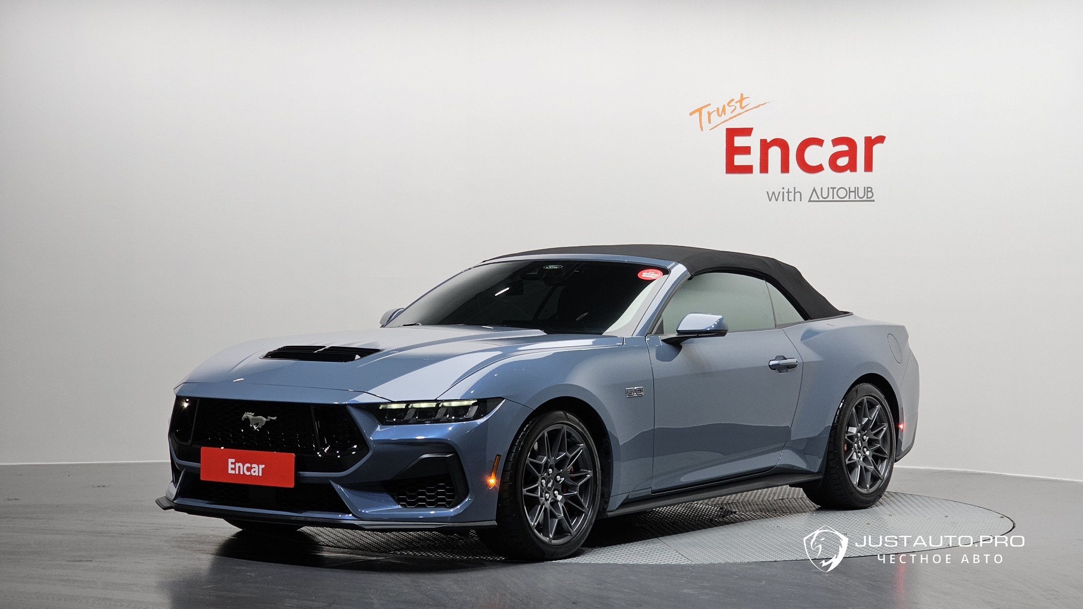 Автомобиль Ford Mustang