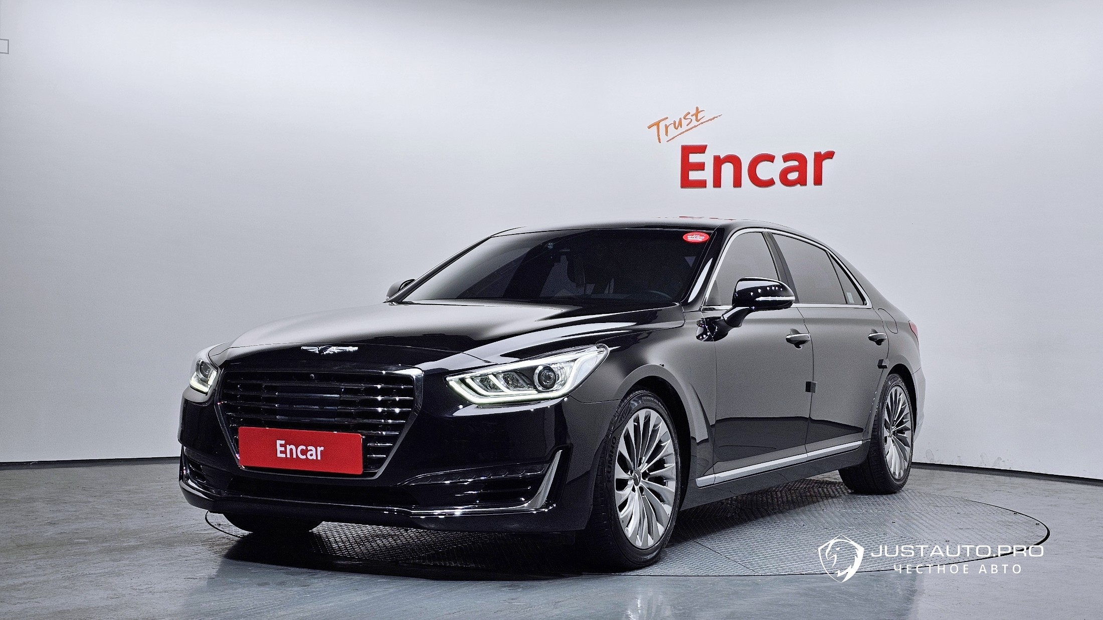 Автомобиль Genesis EQ900