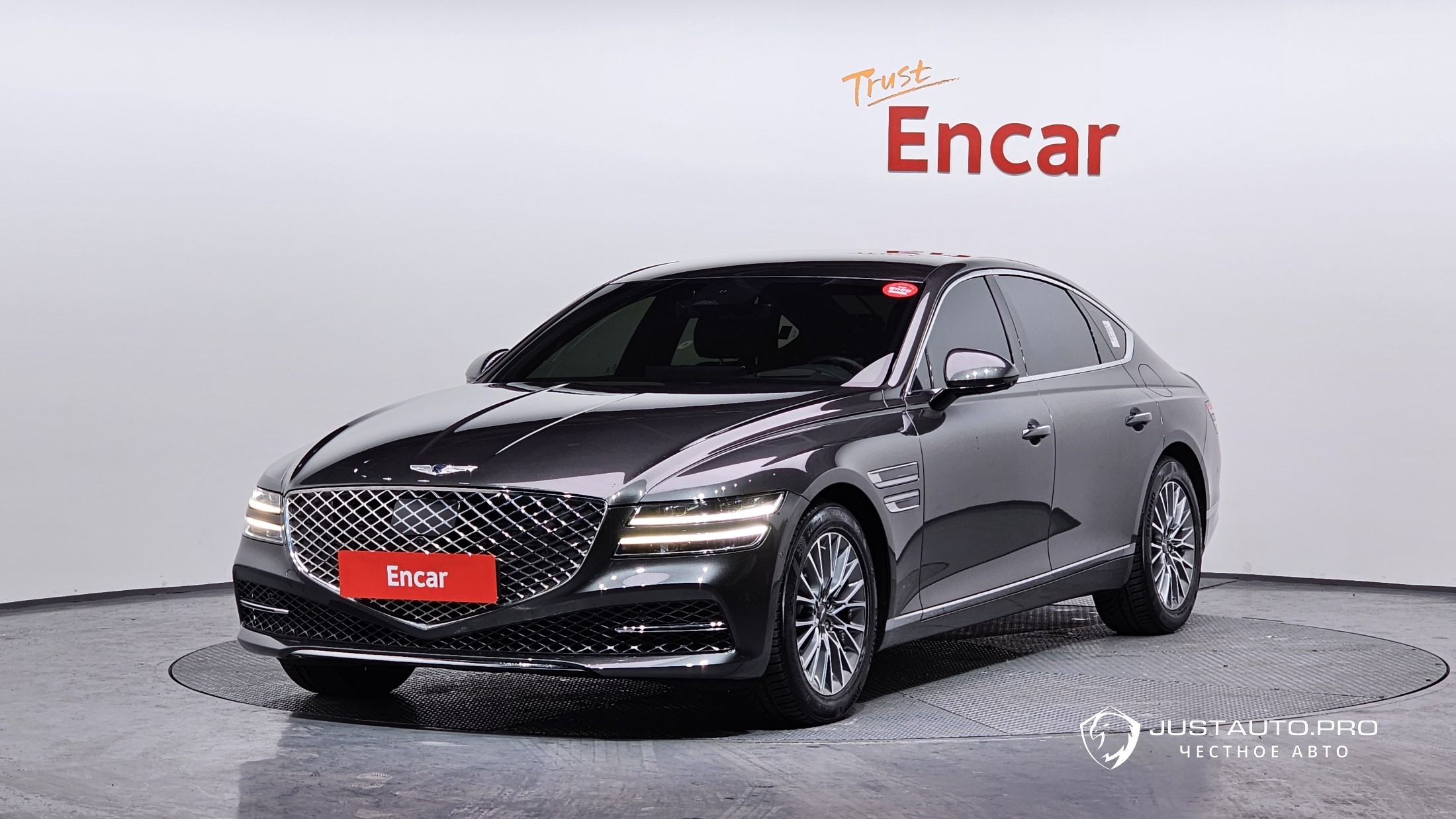 Автомобиль Genesis G80