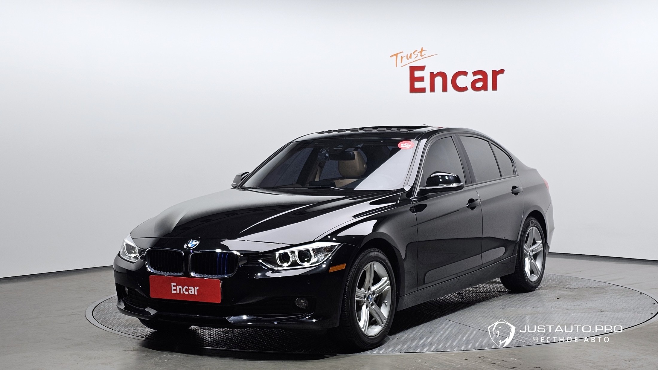 Автомобиль BMW 3-Series