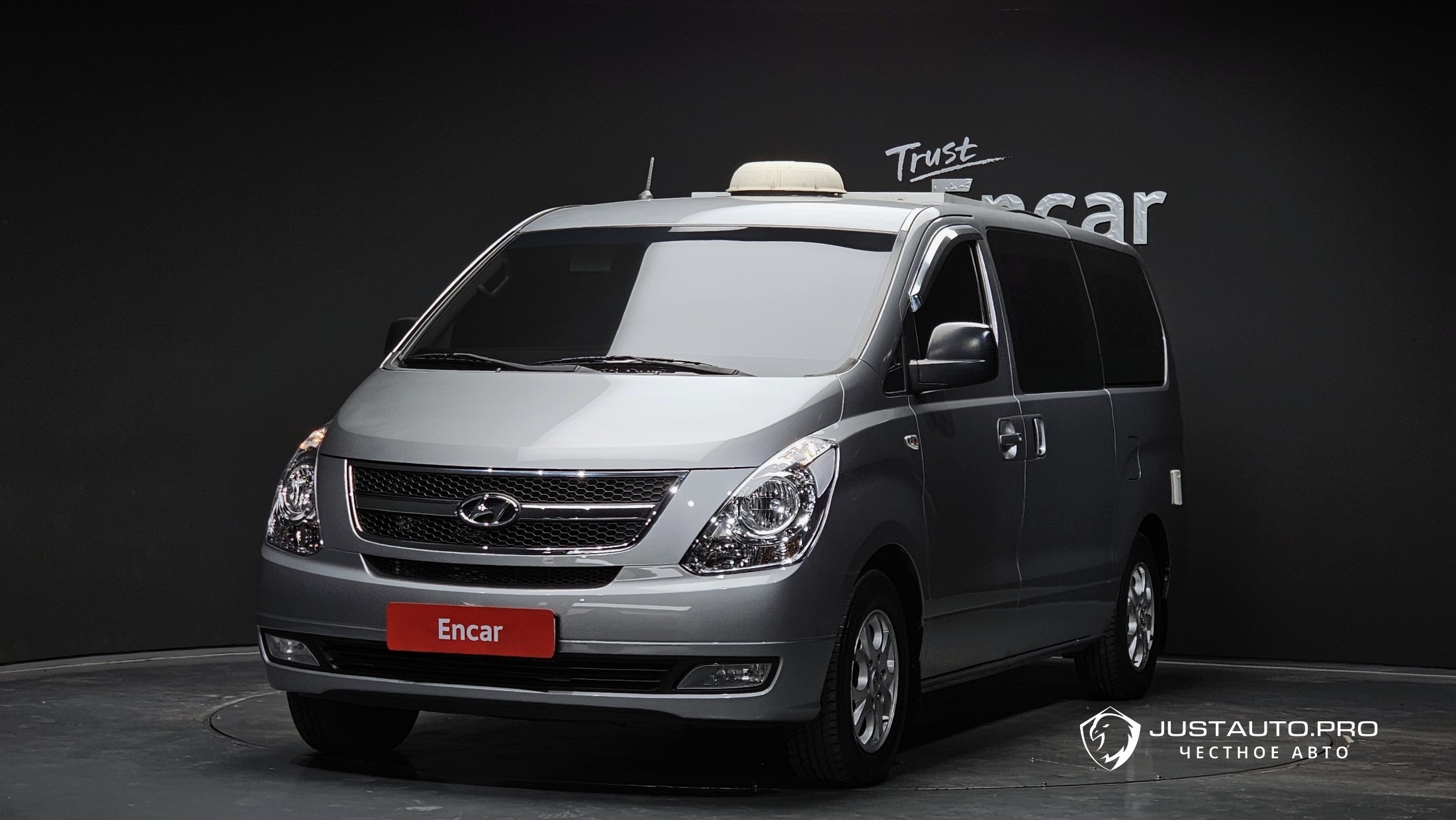 Автомобиль Hyundai Starex